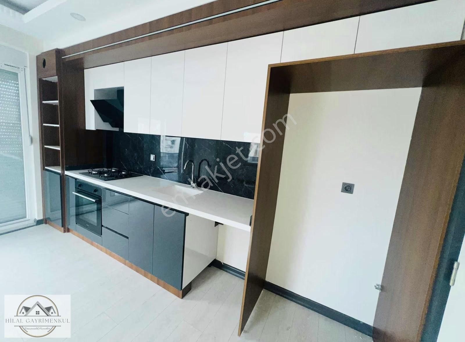 Hilal Gayrimenkulden Sıfır Lüx Yapım 5+1 Park Cephe Dublex - Görsel 11