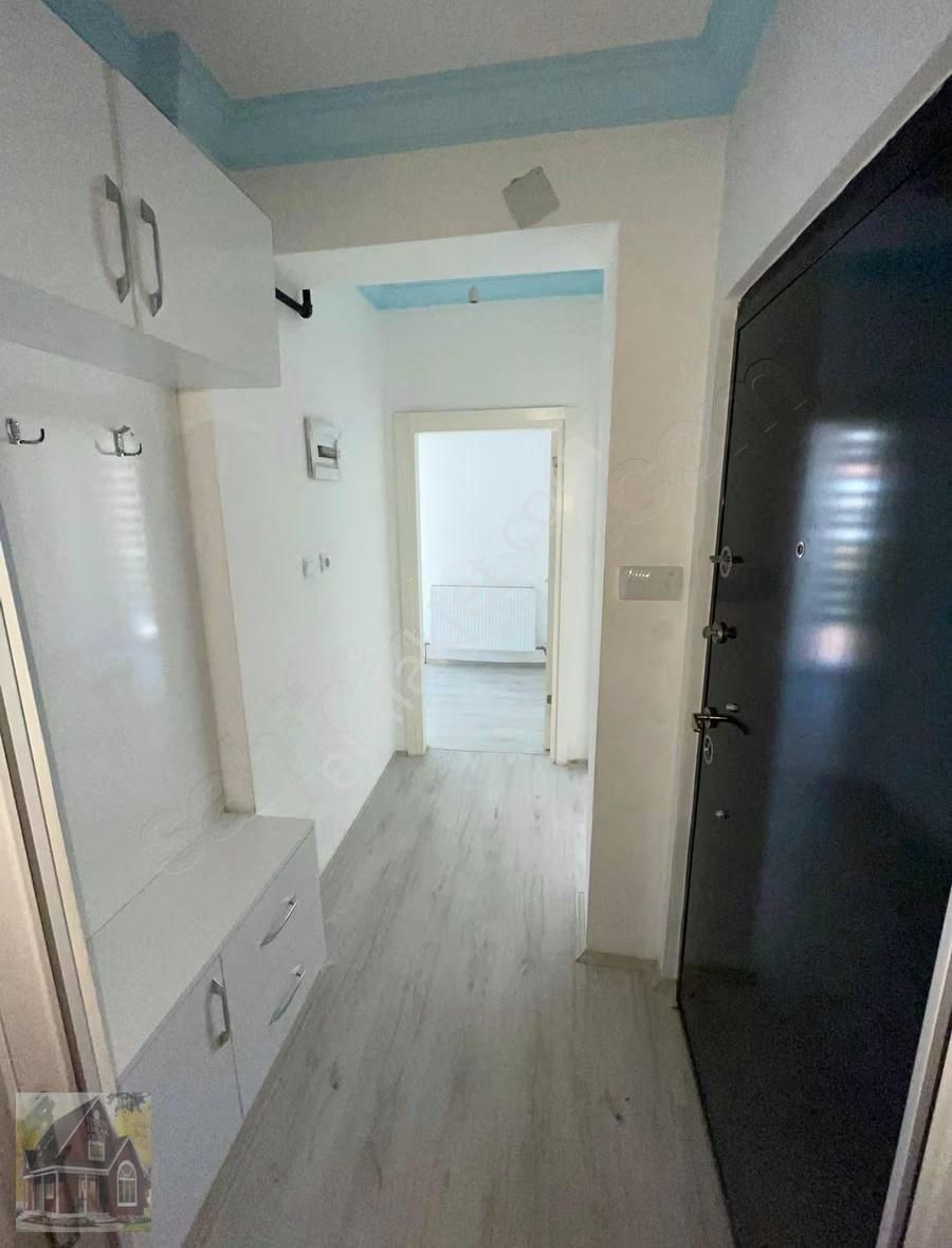 Konya Seydişehir Merkezde Kiralık 1+1