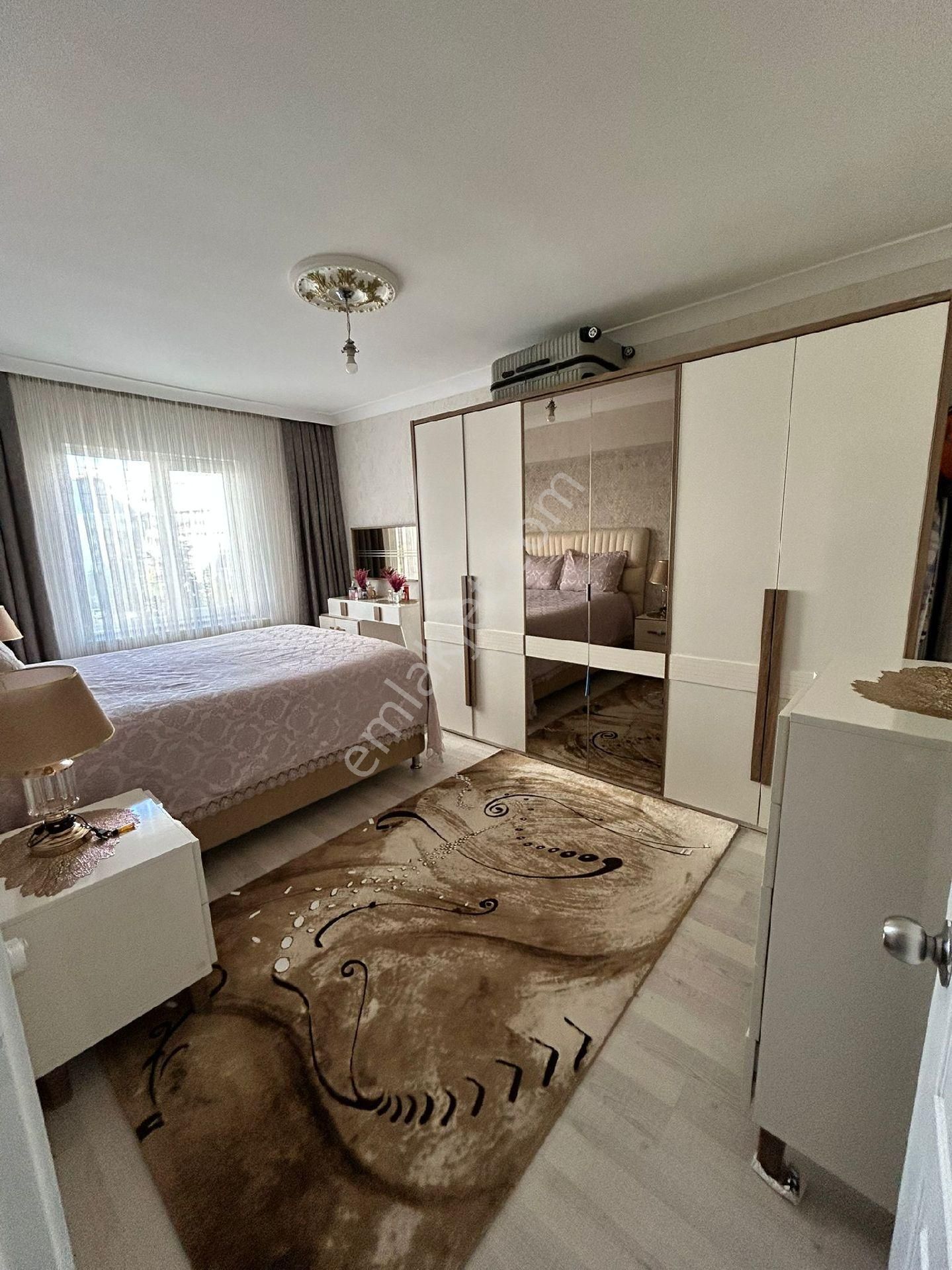 Kayalarda Geniş Ferah Etrafı Açık - Görsel 17