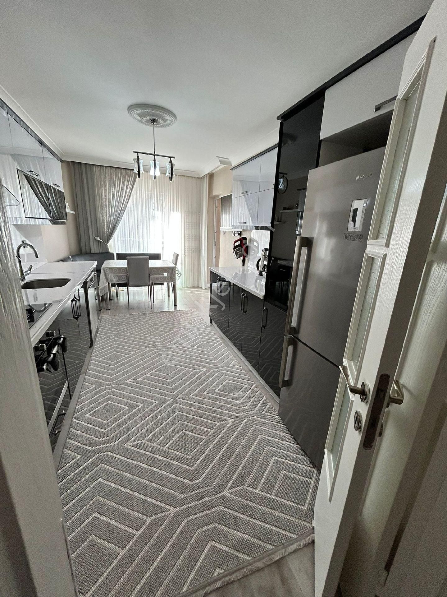 Kayalarda Geniş Ferah Etrafı Açık - Görsel 2