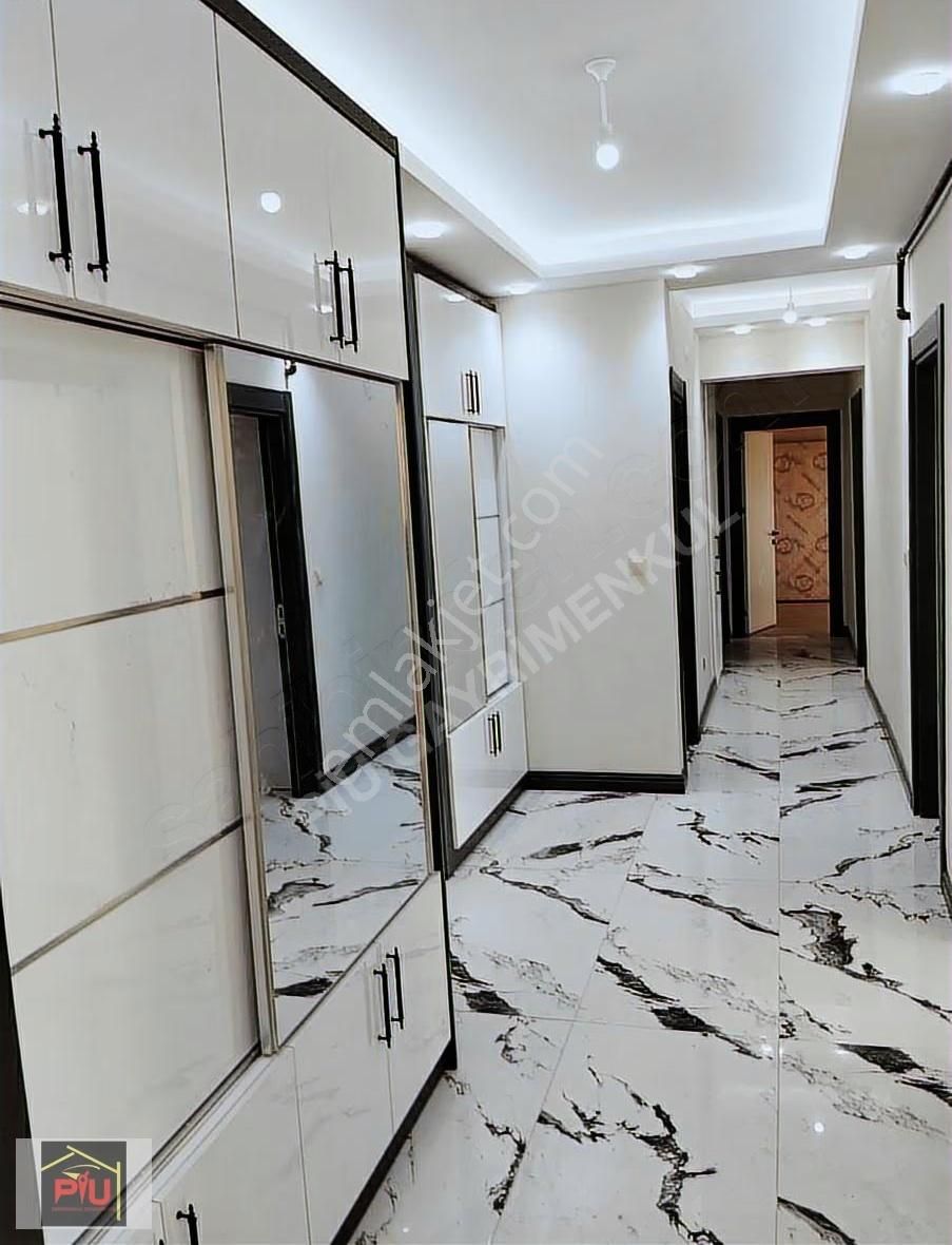 Zümrütte Havalimanına Yakın Satılık 3+1 180 M2 Daire - Görsel 21