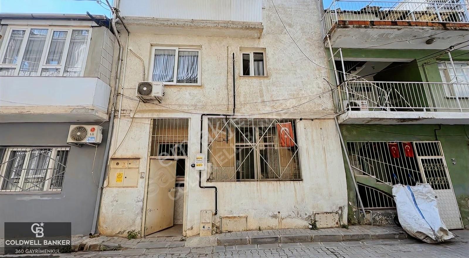 Bayraklı Tepekule Mahallesinde Kiralık Bahçe Katı 3+1 Daire