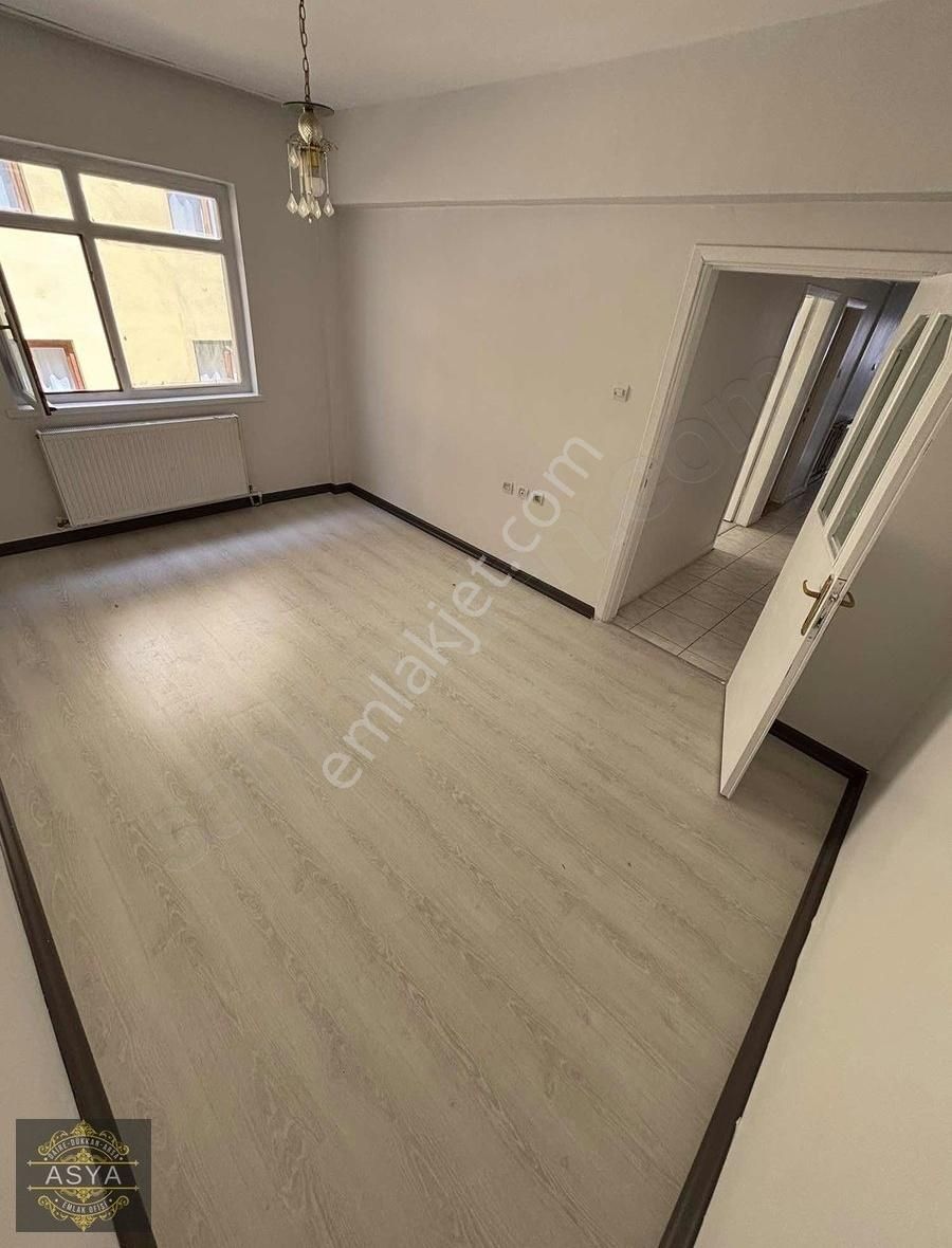 Kuşçağız Cadde Önü Ara Kat Yapılı Ankara Manzaralı 3+1 Kiralık - Görsel 4