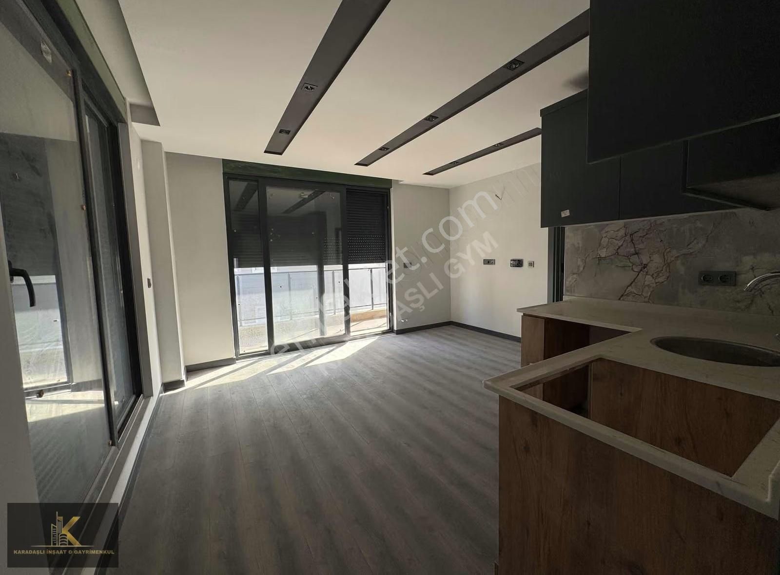 Döşemealtı Yenıköyde 1+1 Satılık Sıfır Daire