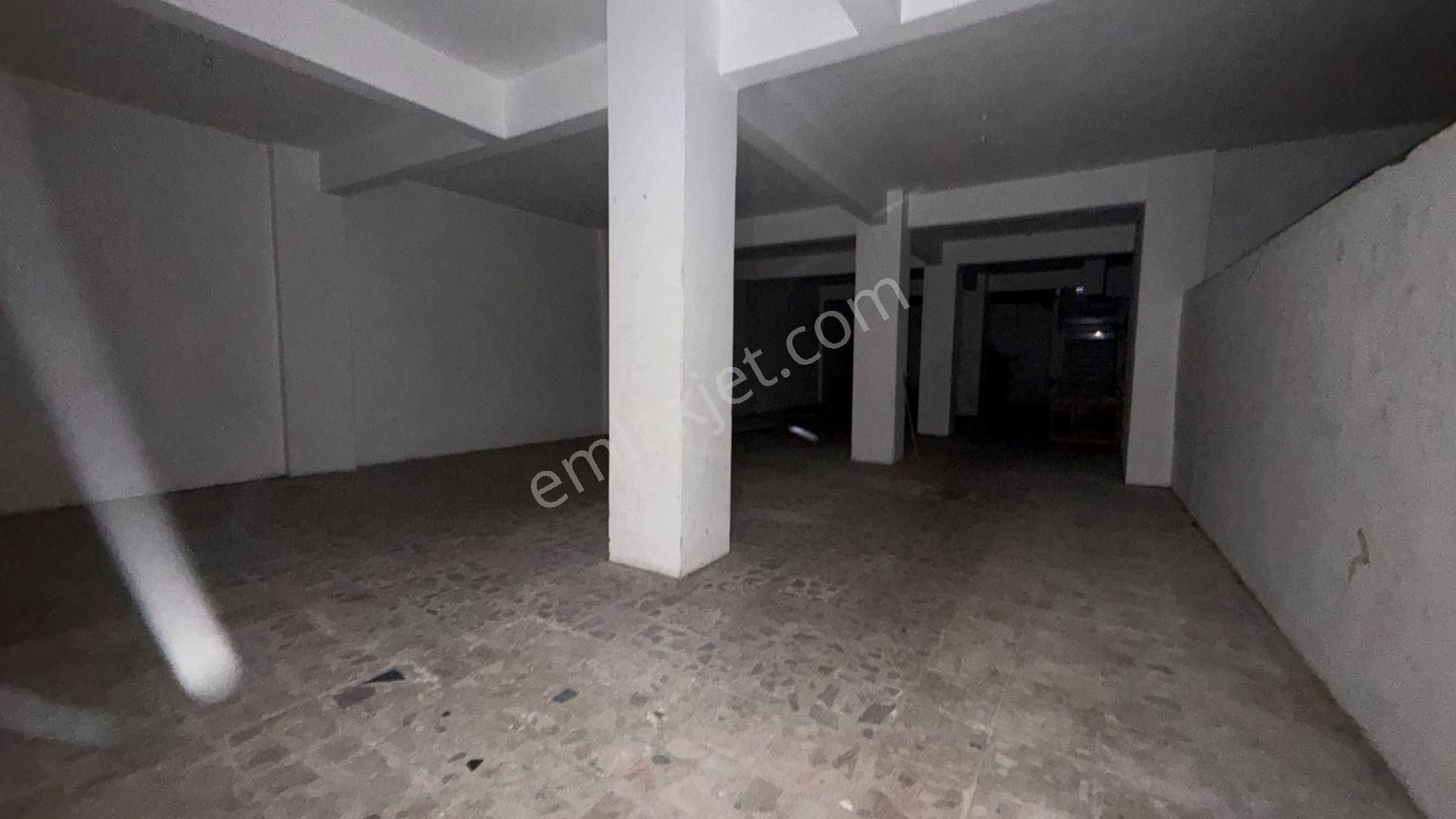 Emlak Uzmanı'ndan Zeytinburnu Telsiz'de Kiralık 250 M2 Bodrum Dükkan - Görsel 2