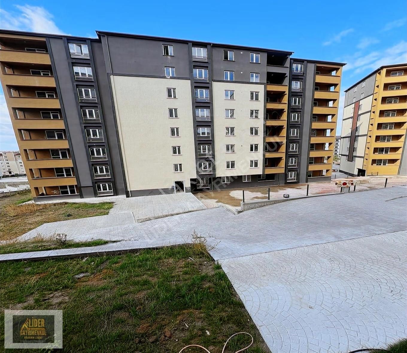 Lider Den İstasyon Mahallesi Merkezde 2+1 Site İçi Satılık Daire - Görsel 12