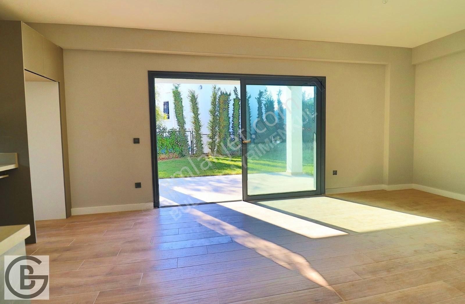 Bodrum Merkez'de Önü Açık, Yerden Isıtmalı, Geniş Bahçeli 2+1 - Görsel 12