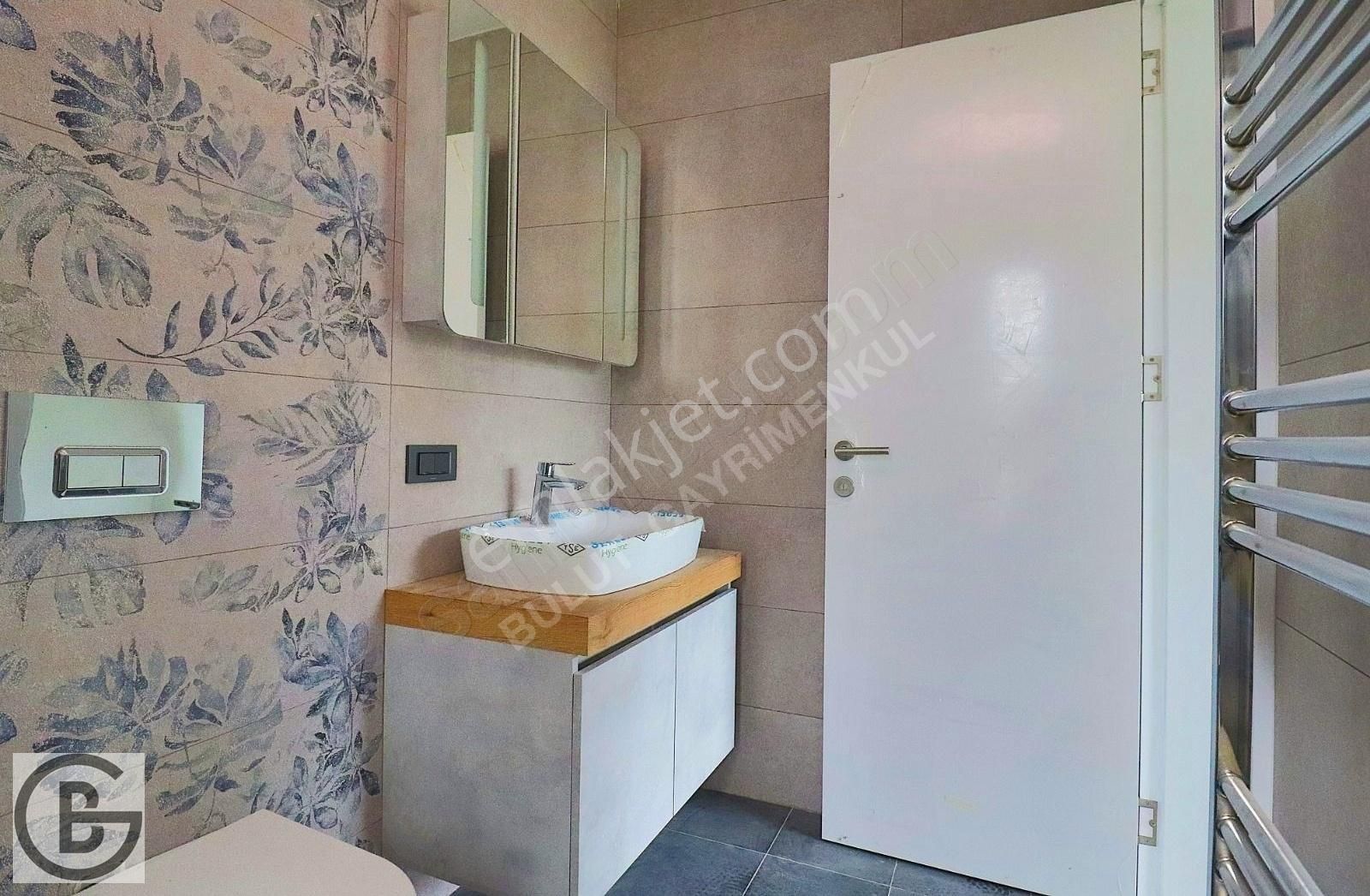 Bodrum Merkez'de Önü Açık, Yerden Isıtmalı, Geniş Bahçeli 2+1 - Görsel 7