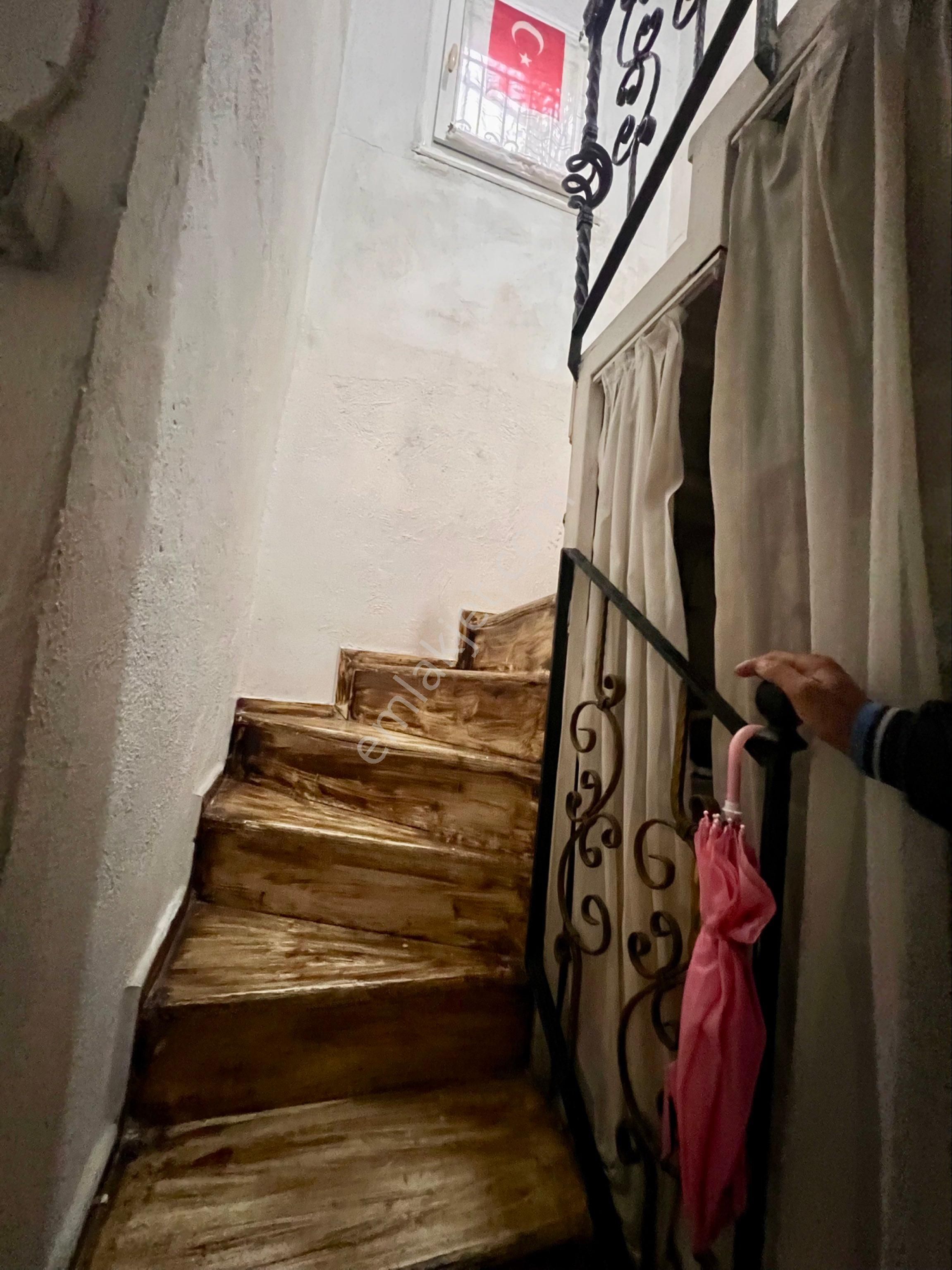 Şahin Gayrimenkul’den Fethiye Tarihi Kral Amintas Kaya Mezarları Bölgesinde Satılık Müstakil Taş Ev - Görsel 12