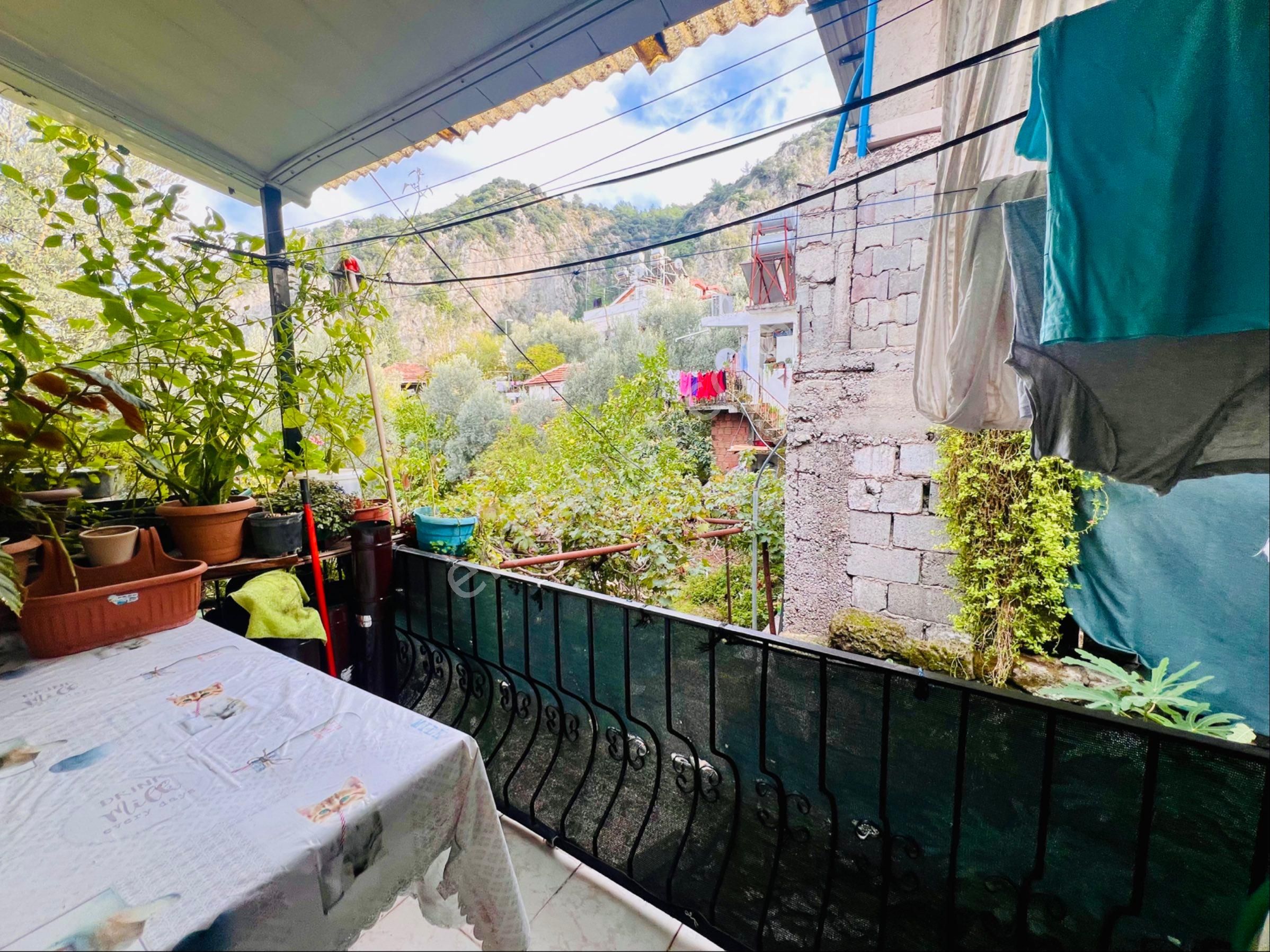 Şahin Gayrimenkul’den Fethiye Tarihi Kral Amintas Kaya Mezarları Bölgesinde Satılık Müstakil Taş Ev - Görsel 8