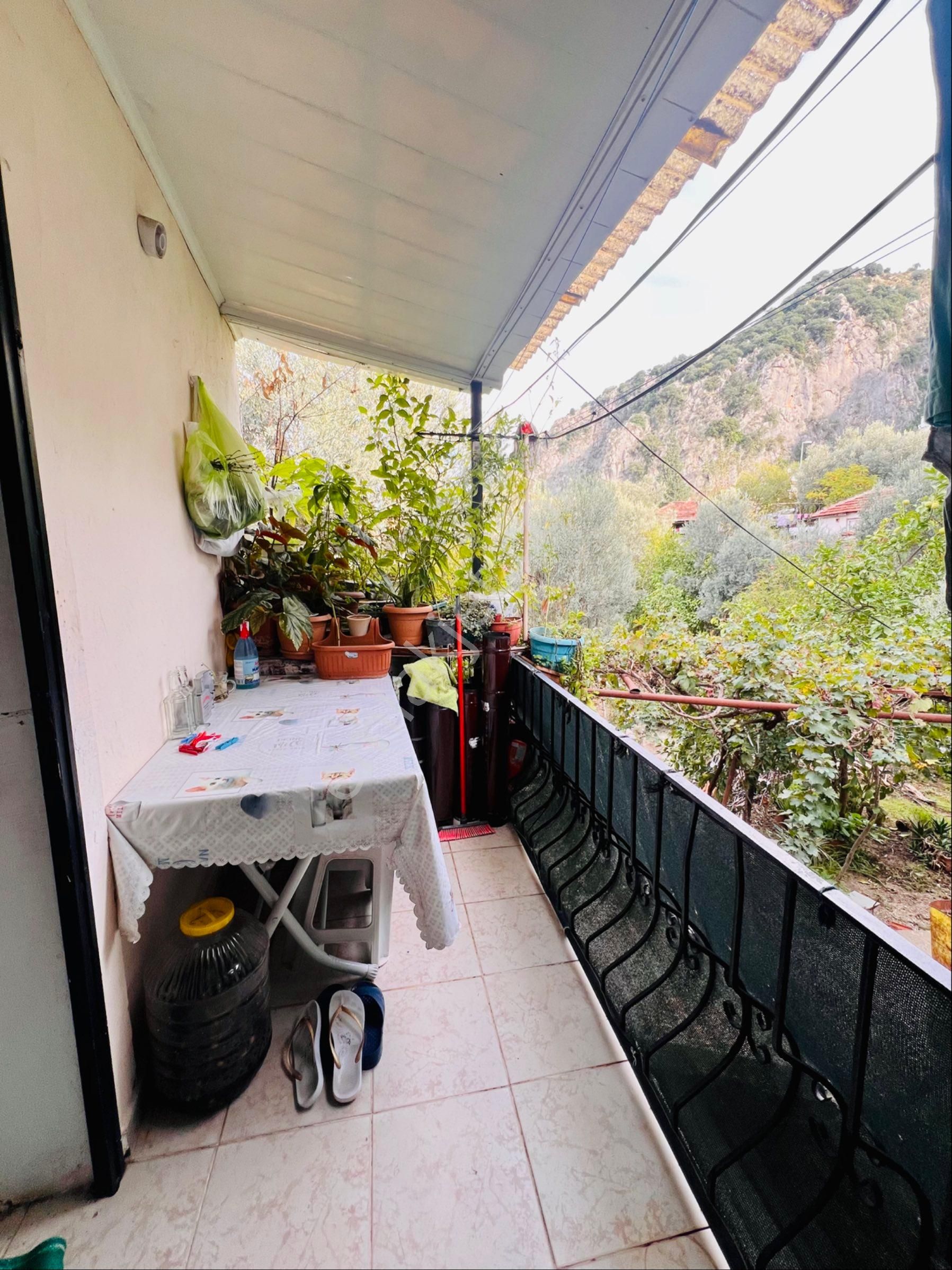 Şahin Gayrimenkul’den Fethiye Tarihi Kral Amintas Kaya Mezarları Bölgesinde Satılık Müstakil Taş Ev - Görsel 6