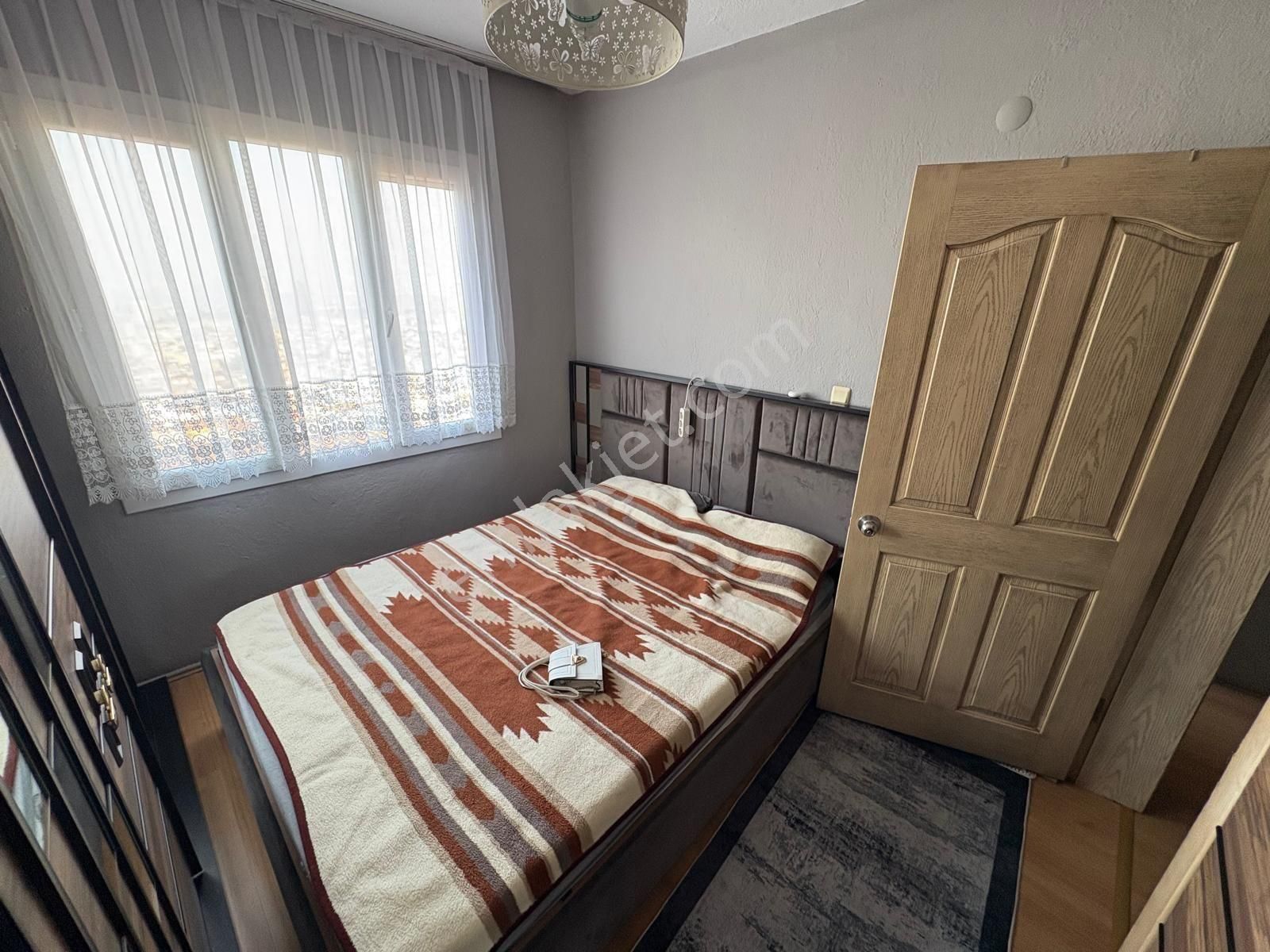 İzmir Konak Ulubatlı'da Müstakil Bina - Görsel 24