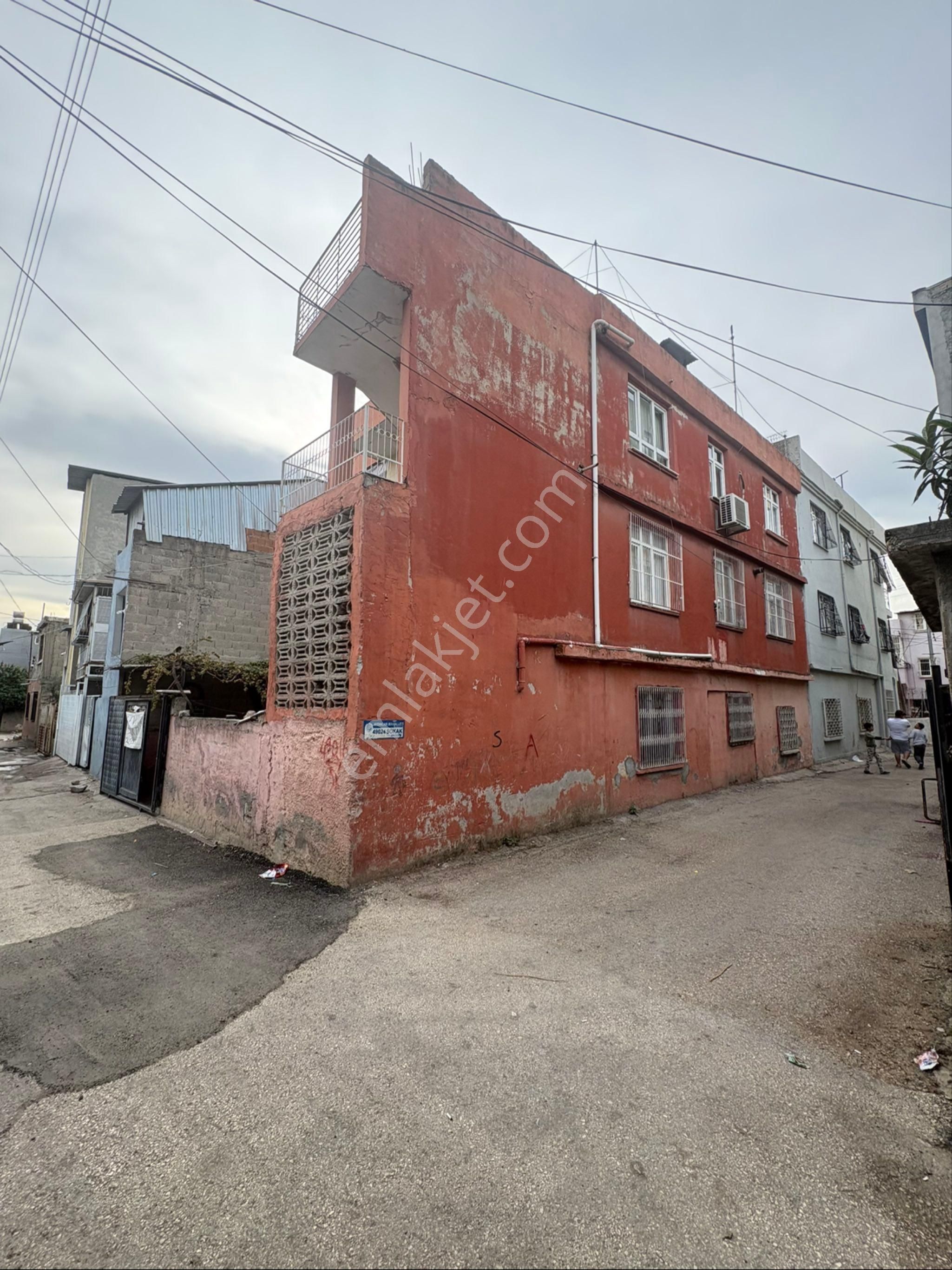 Aydınlar Mh.de3 Katlı Satılık Müstakil Ev - Görsel 2