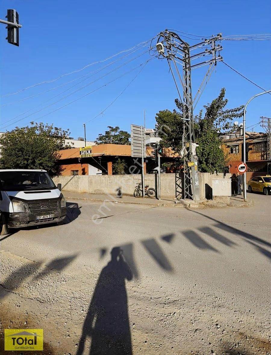 Total'den Bey Mahallesi Işıklarda Şerefiyesi Yüksek Köşe Başı - Görsel 2