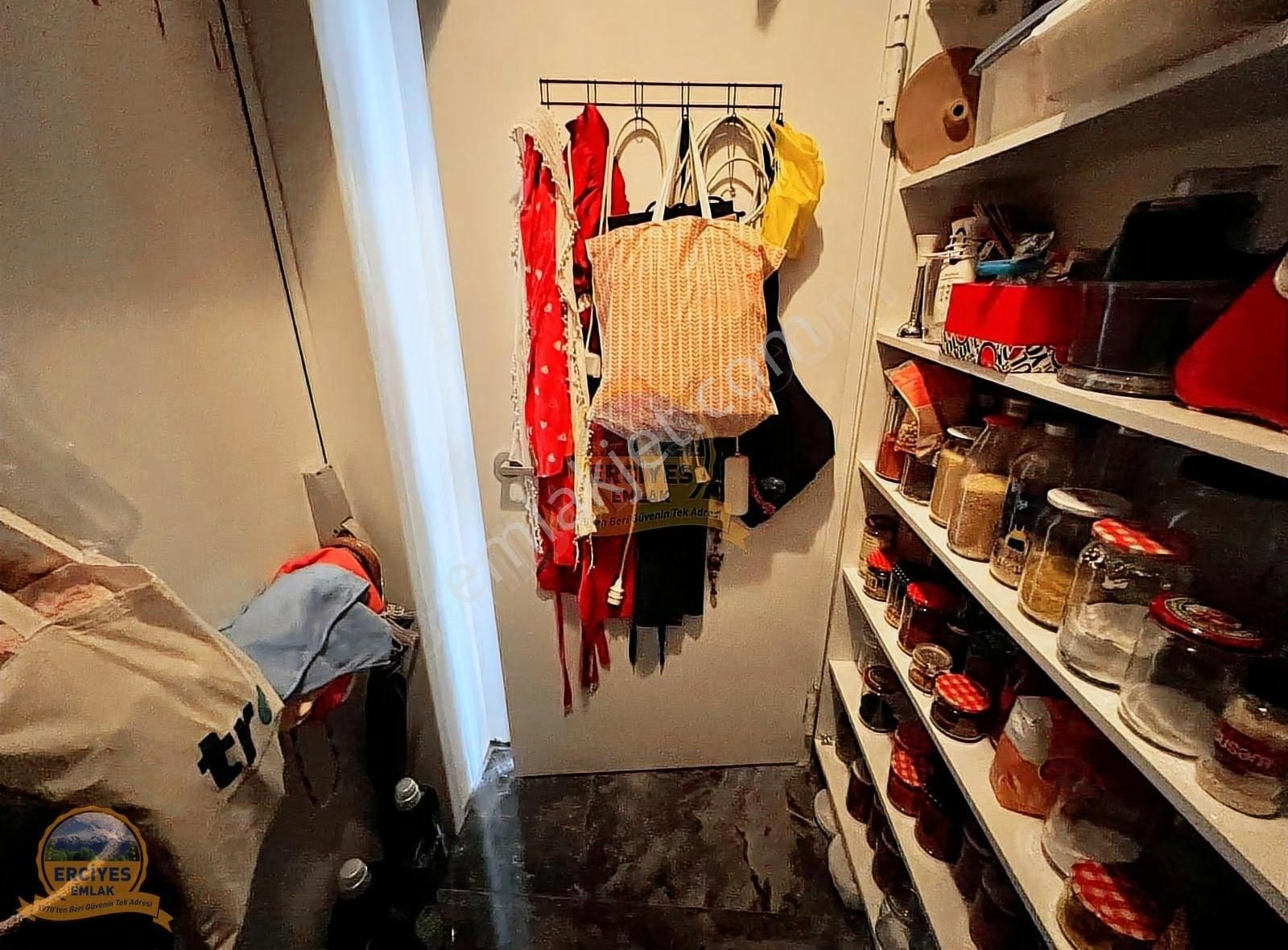 Erciyesden Bostancı Cadde Üzerinde 3+1 Balkonlu 165 M² Ebeveynli - Görsel 7