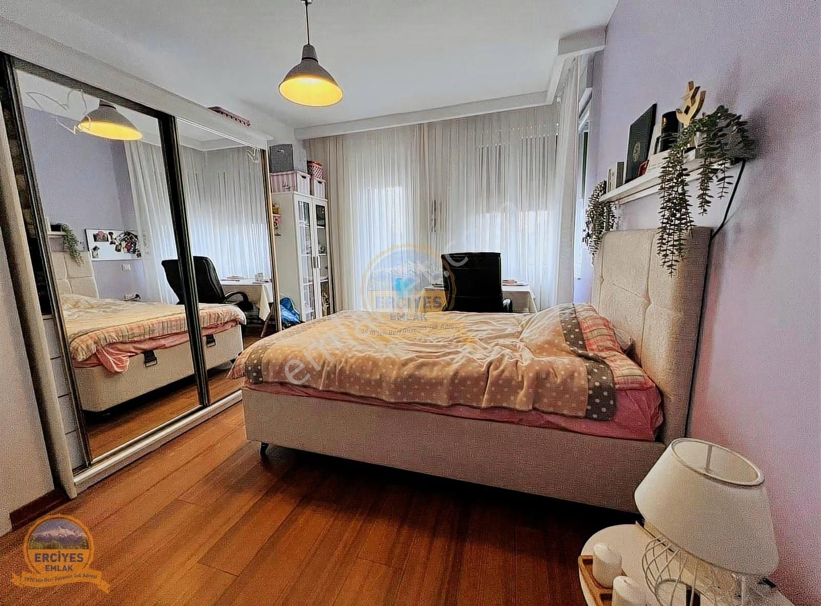 Erciyesden Bostancı Cadde Üzerinde 3+1 Balkonlu 165 M² Ebeveynli - Görsel 15