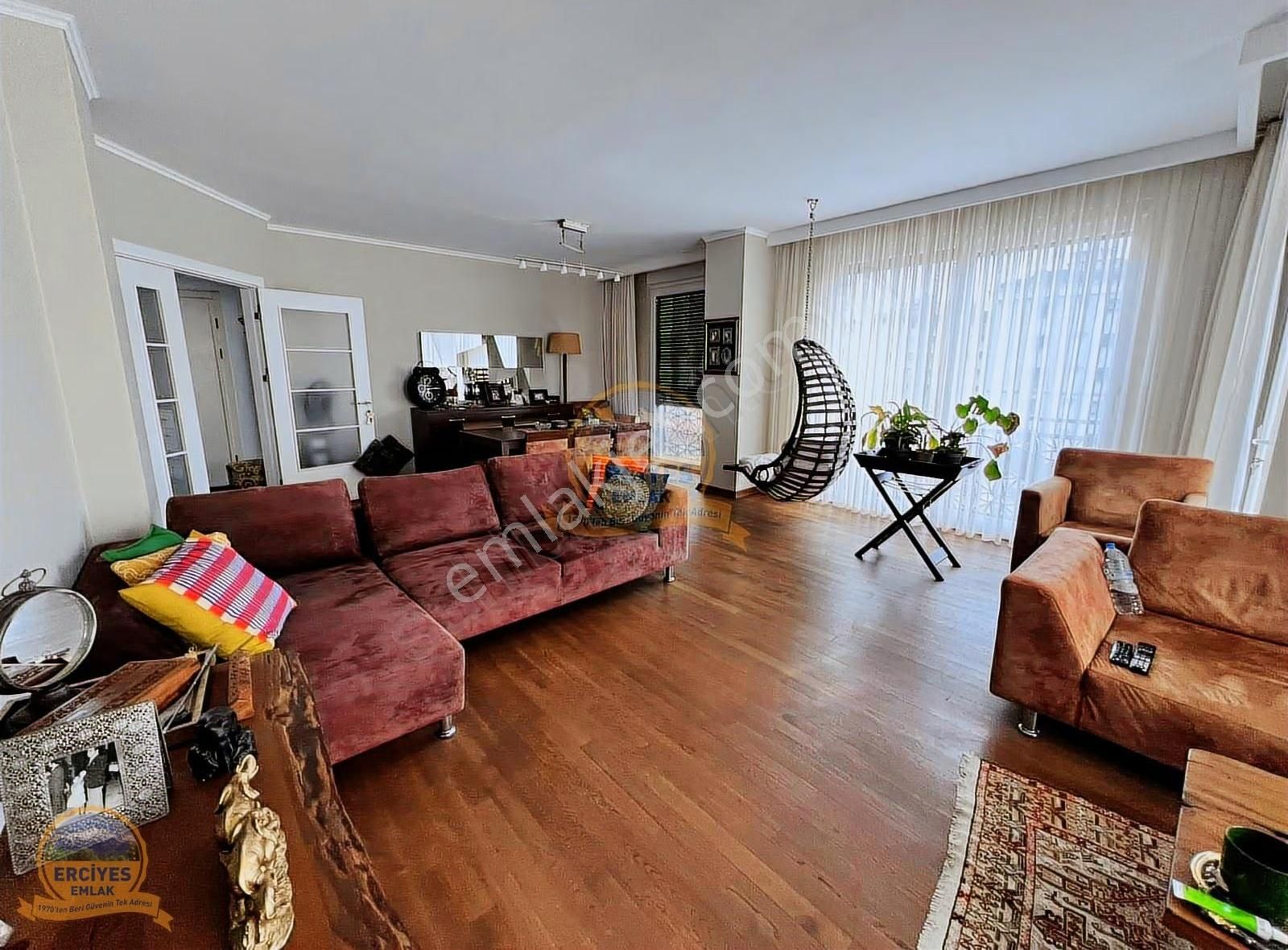 Erciyesden Bostancı Cadde Üzerinde 3+1 Balkonlu 165 M² Ebeveynli - Görsel 12