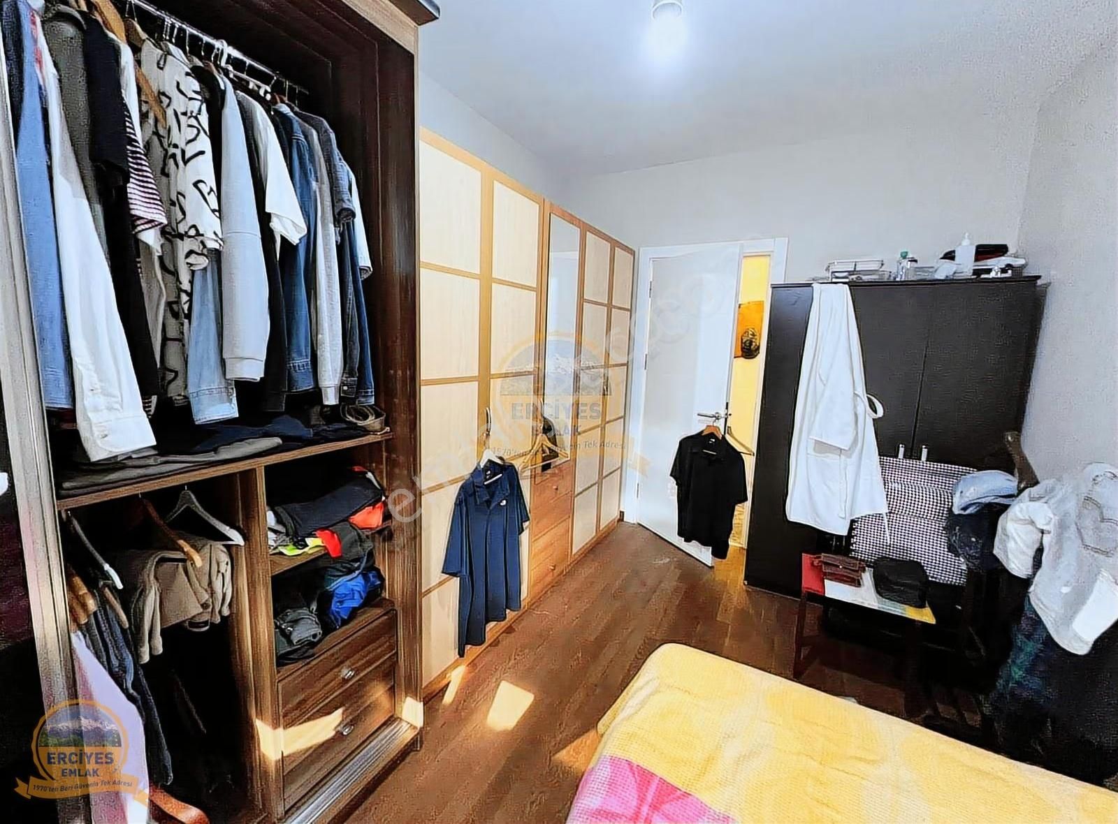 Erciyesden Bostancı Cadde Üzerinde 3+1 Balkonlu 165 M² Ebeveynli - Görsel 19