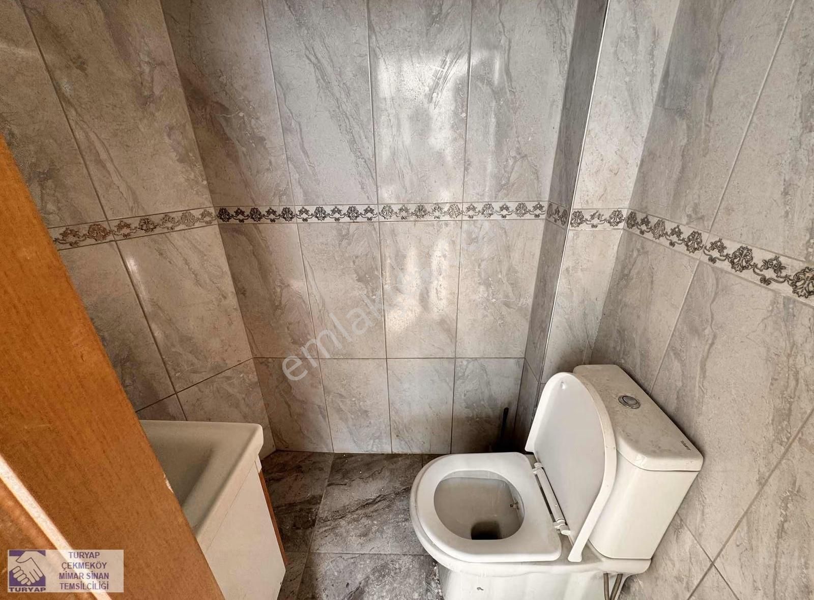 Gokhandan Yatırıma Uygun Alemdağ Caddesine Cephe 60 M2 İş Yeri - Görsel 11