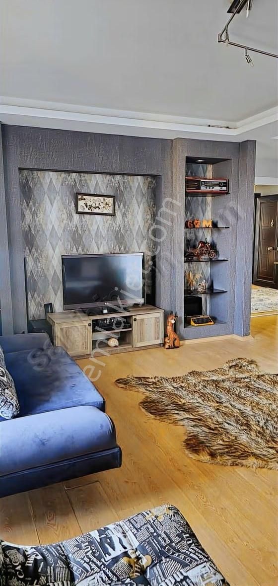 Gürselpaşa Kıyı Boyunda Katta Tek Ebeveyn Banyolu 3+1 Satılık - Görsel 10