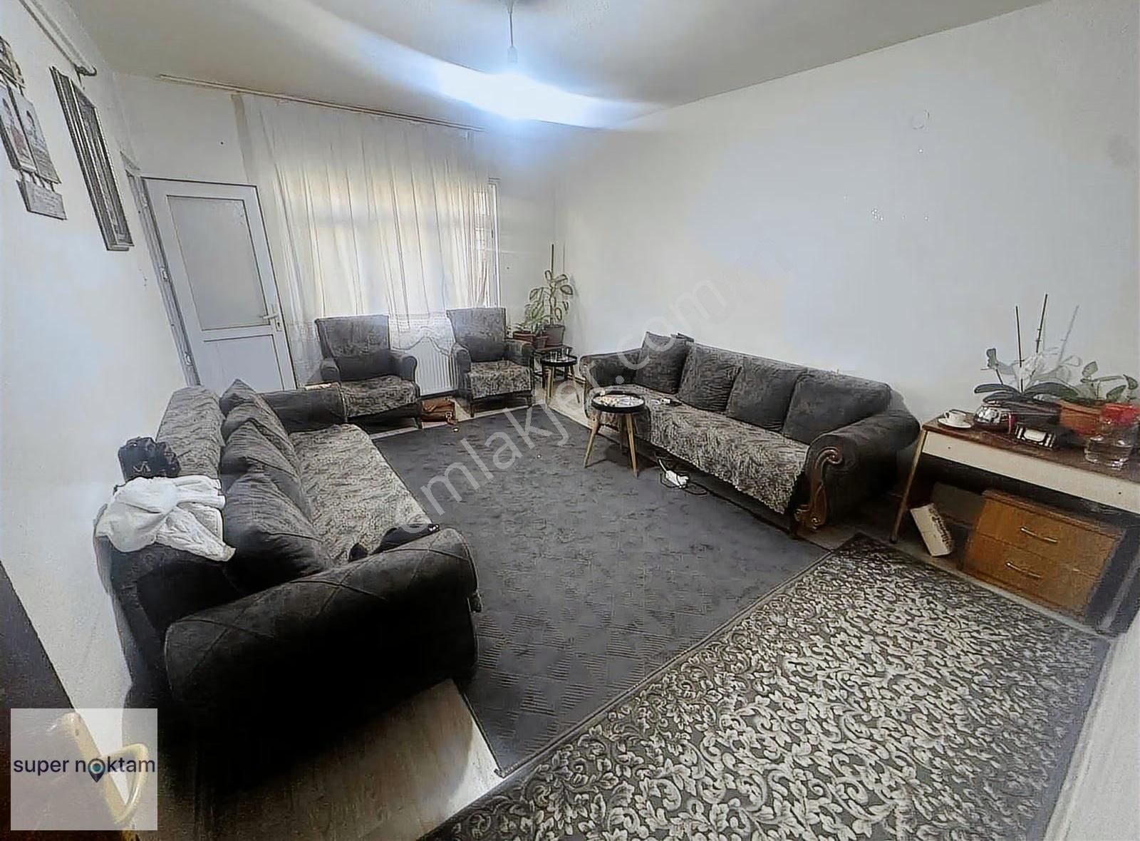 Mehmet Akif'te Satılık 16mt Hisseli 2+1 2.kat Cadde Üstü Daire - Görsel 20