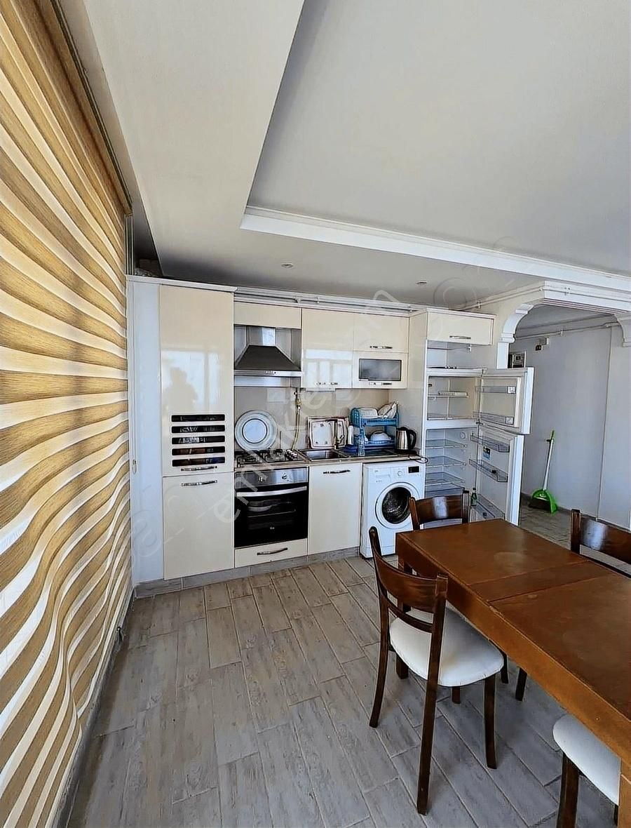 Deniz Manzaralı Yalı Keyfinde Eşyalı Daire - Görsel 13