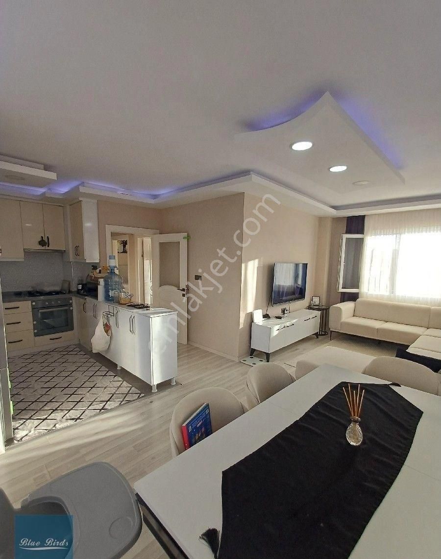 Kusadası Merkezde Masrafsız 2+1 Daire.lütfen Aciklamayi Okuyun