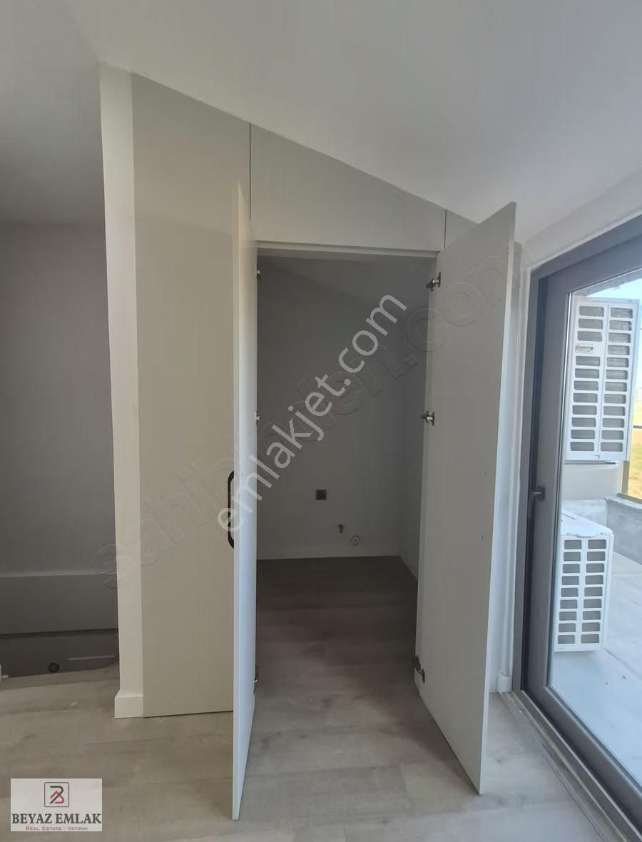 Altıntaş Mh. Havuzlu Müstakil Bahçeli Tripleks 3+1 Sıfır Villa - Görsel 6