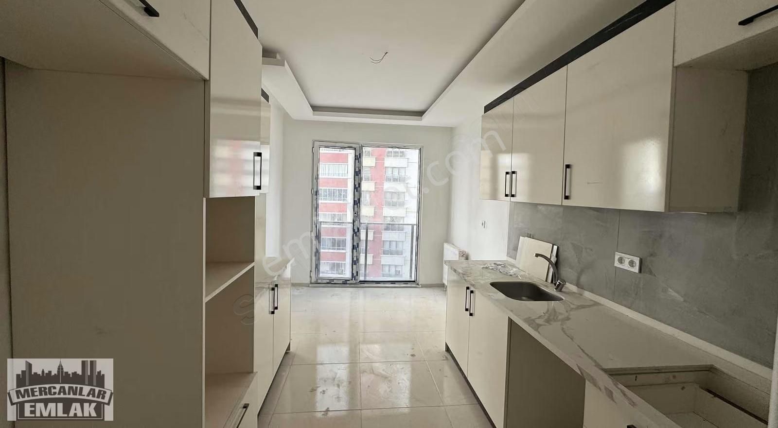 Mercanlardan Güventepe'de Mükemmel Lokasyonda 4+1 Satılık Daire - Görsel 12