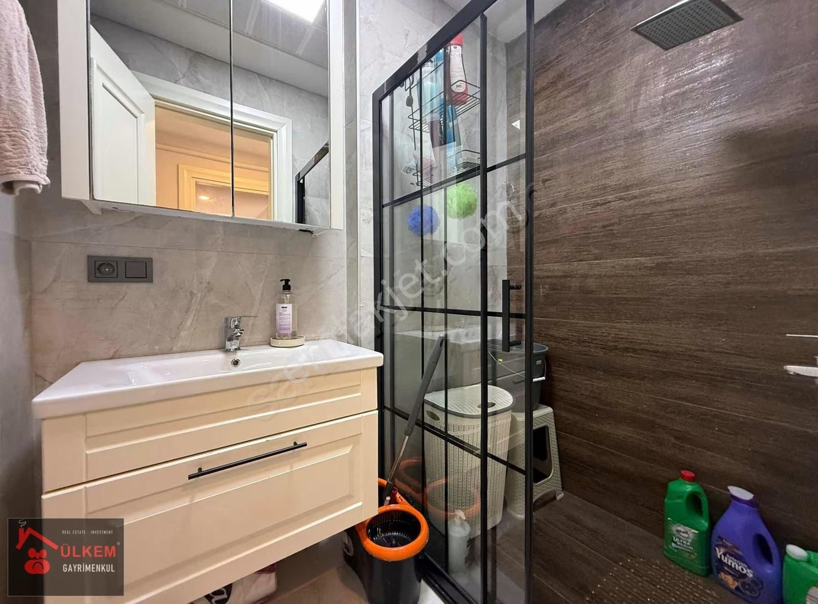 Kuşadasında 2+1 Doğalgazlı Geniş Oturumlu Köşe Konum Daire - Görsel 10