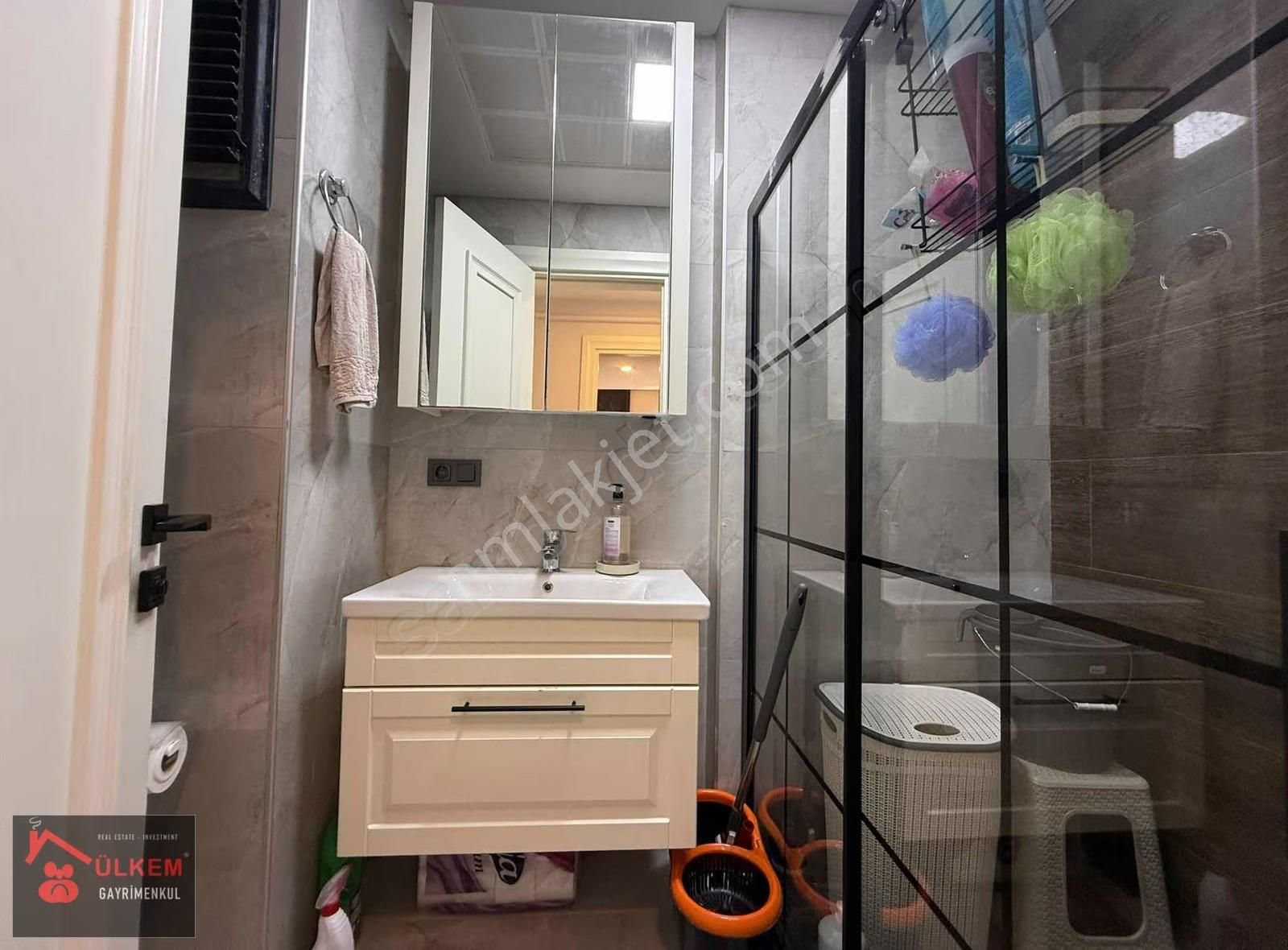 Kuşadasında 2+1 Doğalgazlı Geniş Oturumlu Köşe Konum Daire - Görsel 7