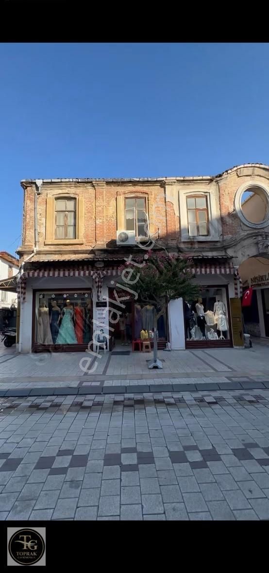 Karakaş Mahallesi Cumhuriyet Caddesinde Kiralık 165 M2 Dükkan - Görsel 11