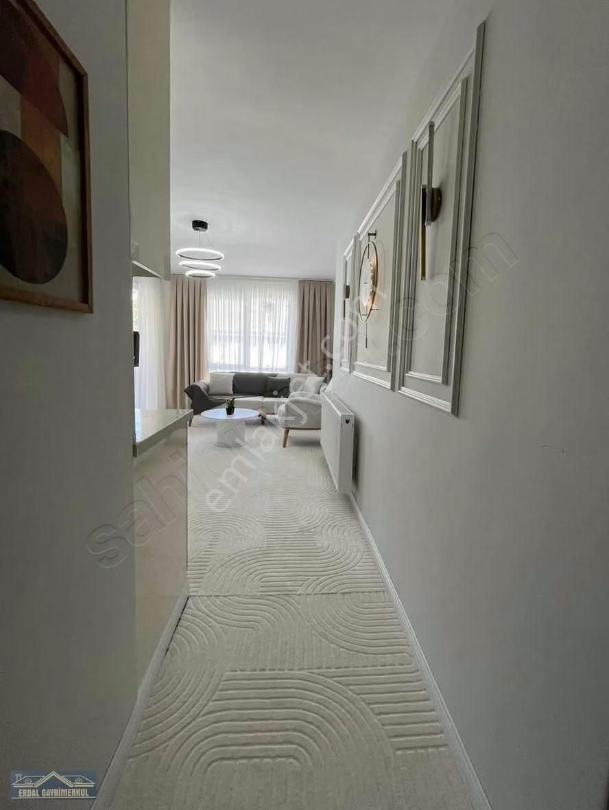 Üniversite- Asmalıevler Mevkiinde Satılık 1+1 Ara Kat Apart - Görsel 4