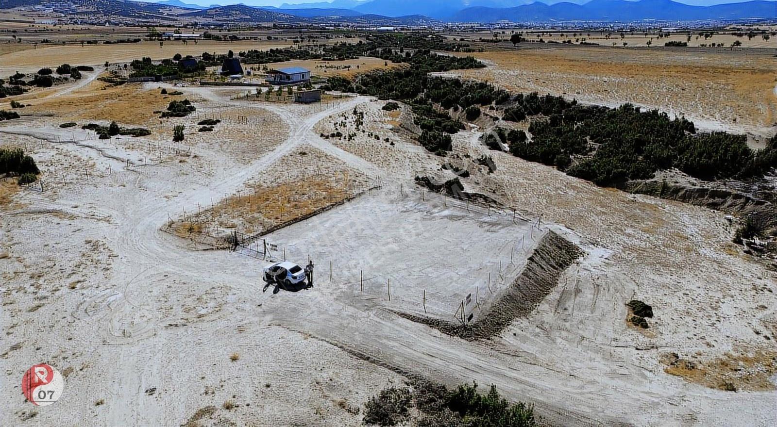 Antalya Korkuteli Uzunoluk Mahallesinde Satılık 675m2 Köşe Arsa - Görsel 11