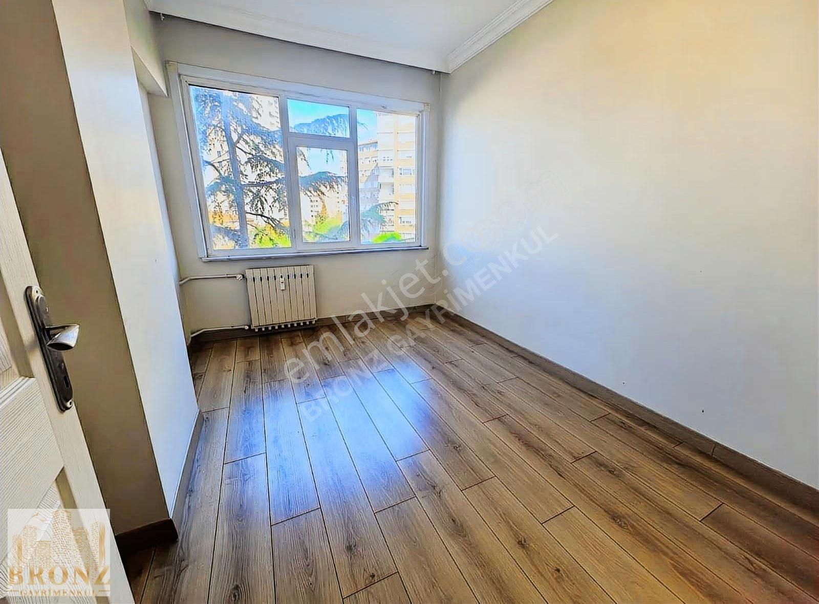 Acıbadem Caddesi Altı Açık Otoparklı Klimalı Ferah 3+1 - Görsel 21