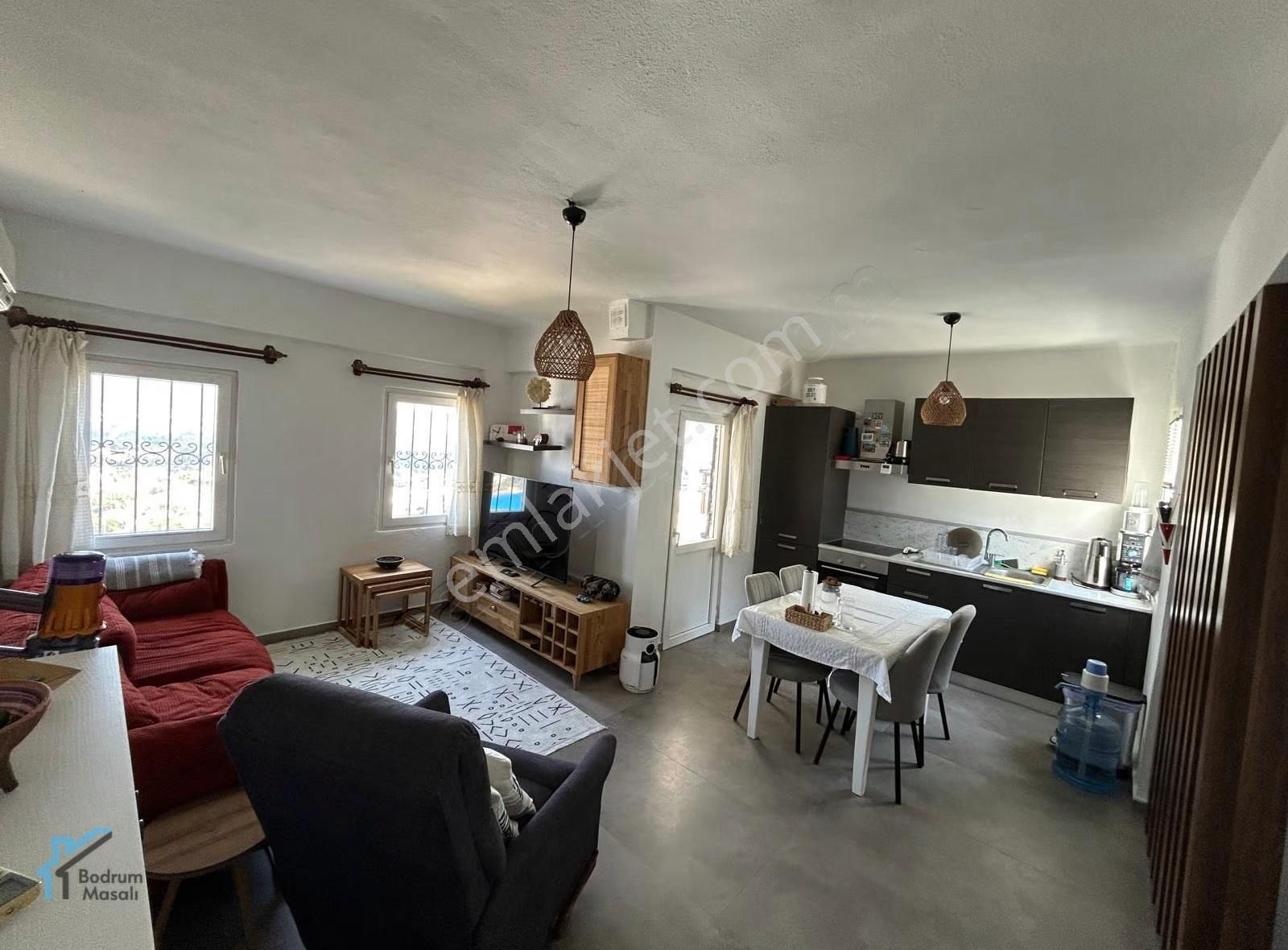 Gümüşlük'te Yenilenmiş Dubleks Deniz Manzaralı Bahçeli Müstakil - Görsel 8