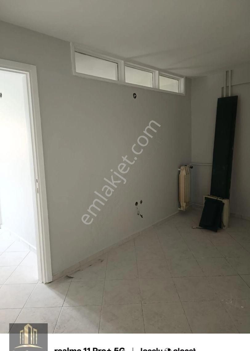 Alsancak Ali Çetinkaya Bulv.asansörlü 1+1 Dünya Göz Hastanesi Karşısında Satılık İş Yeri - Görsel 8