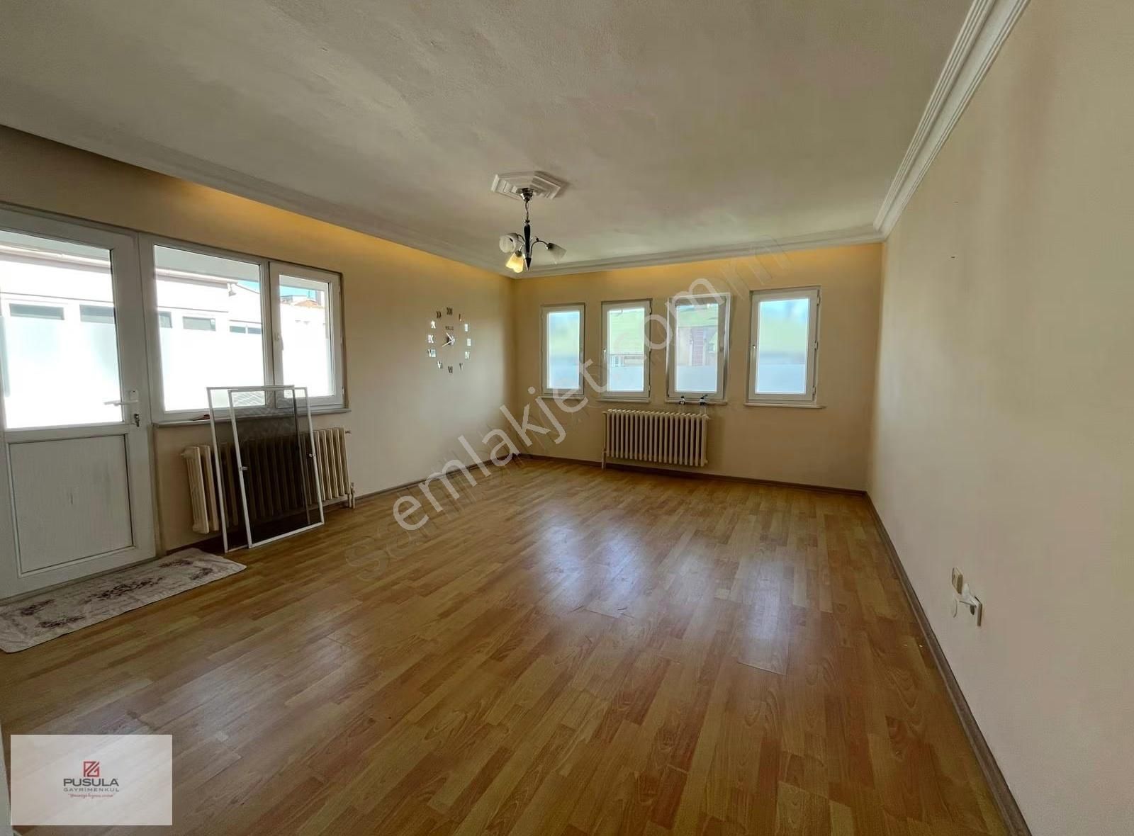 Bahçelievler Mahallesi Site İçinde Geniş (3+1) Satılık Daire