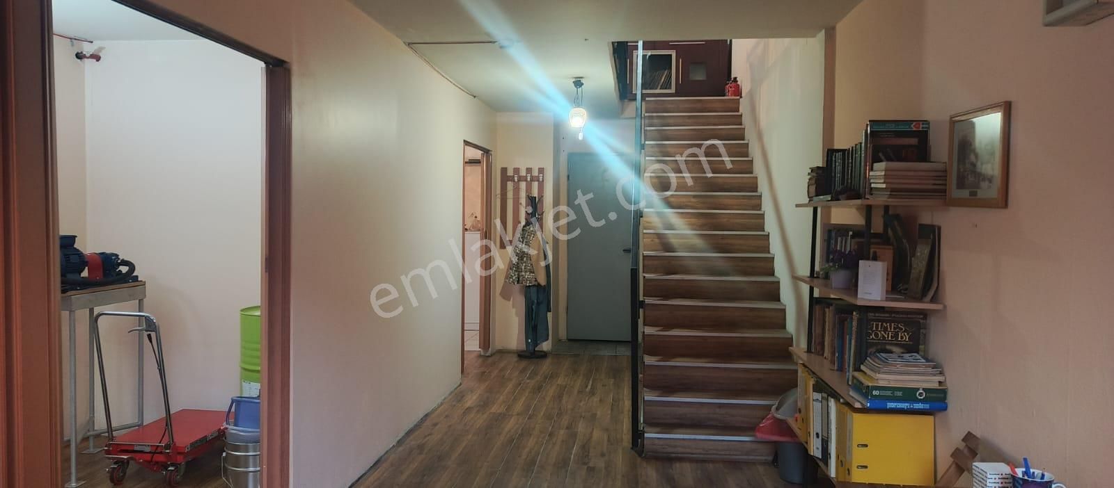 Tekstilkent Emlak'tan Bölmeli Yapılı 100 M2 Satılık Ofis - Görsel 4