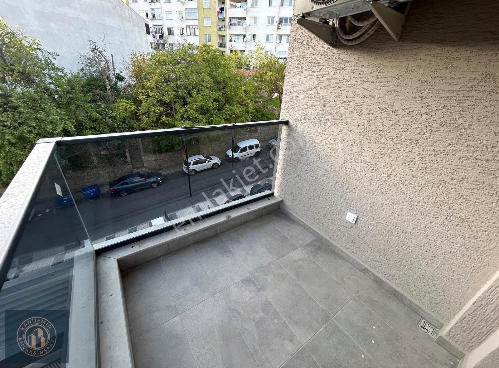 Üsküdar Merkez Nevçarşı Yanında 2+1 Otoparklı Daire - Görsel 34