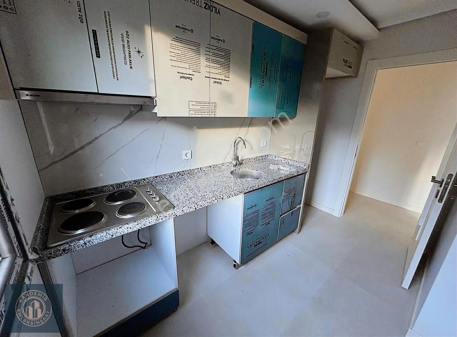 Üsküdar Merkez Nevçarşı Yanında 2+1 Otoparklı Daire - Görsel 19