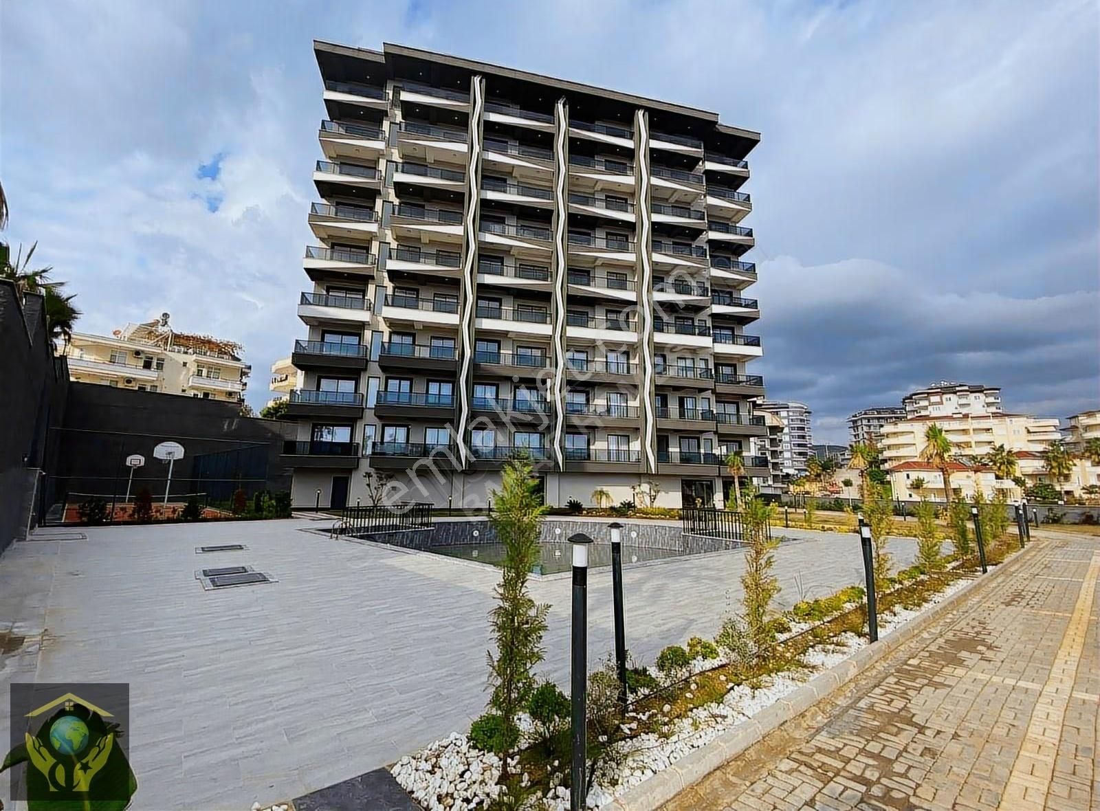 Otel Konseptinde Lüks Site İçi 4 Havuzlu 7800 M2 Arsa Alanı Var - Görsel 3