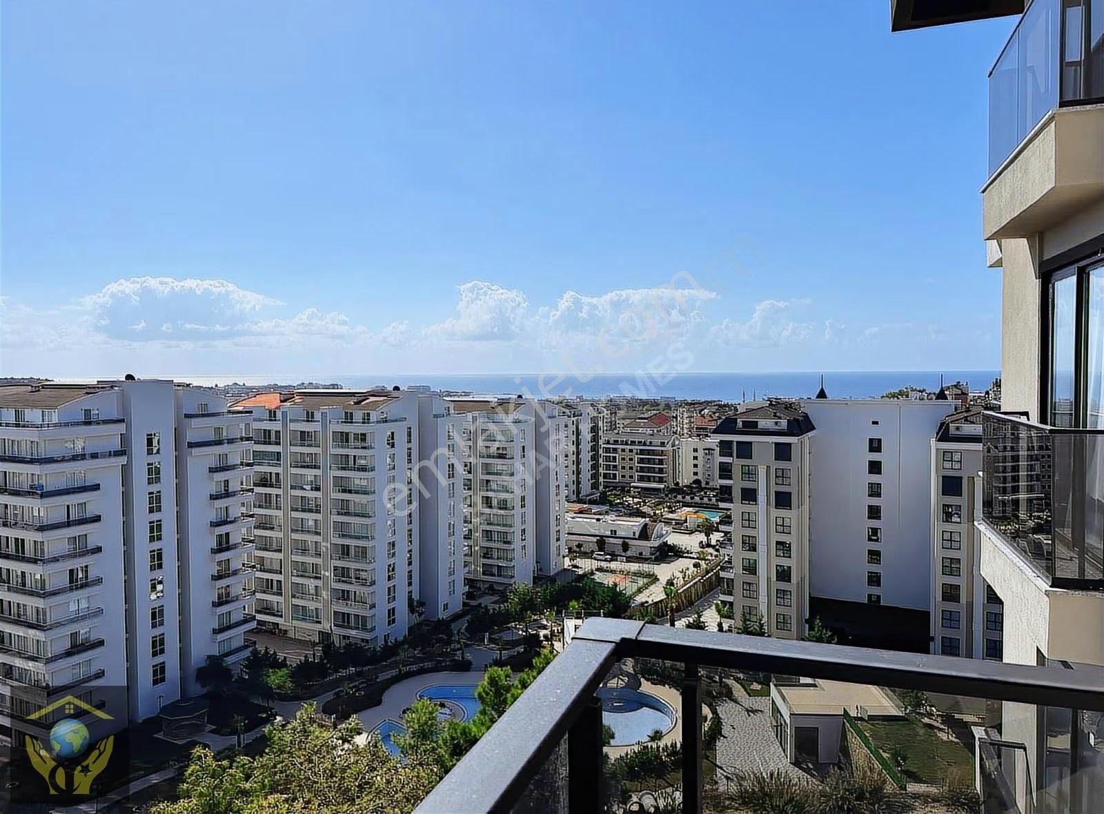 Otel Konseptinde Lüks Site İçi 4 Havuzlu 7800 M2 Arsa Alanı Var