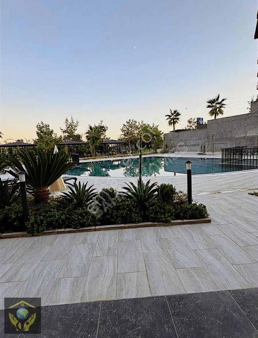 Otel Konseptinde Lüks Site İçi 4 Havuzlu 7800 M2 Arsa Alanı Var - Görsel 4