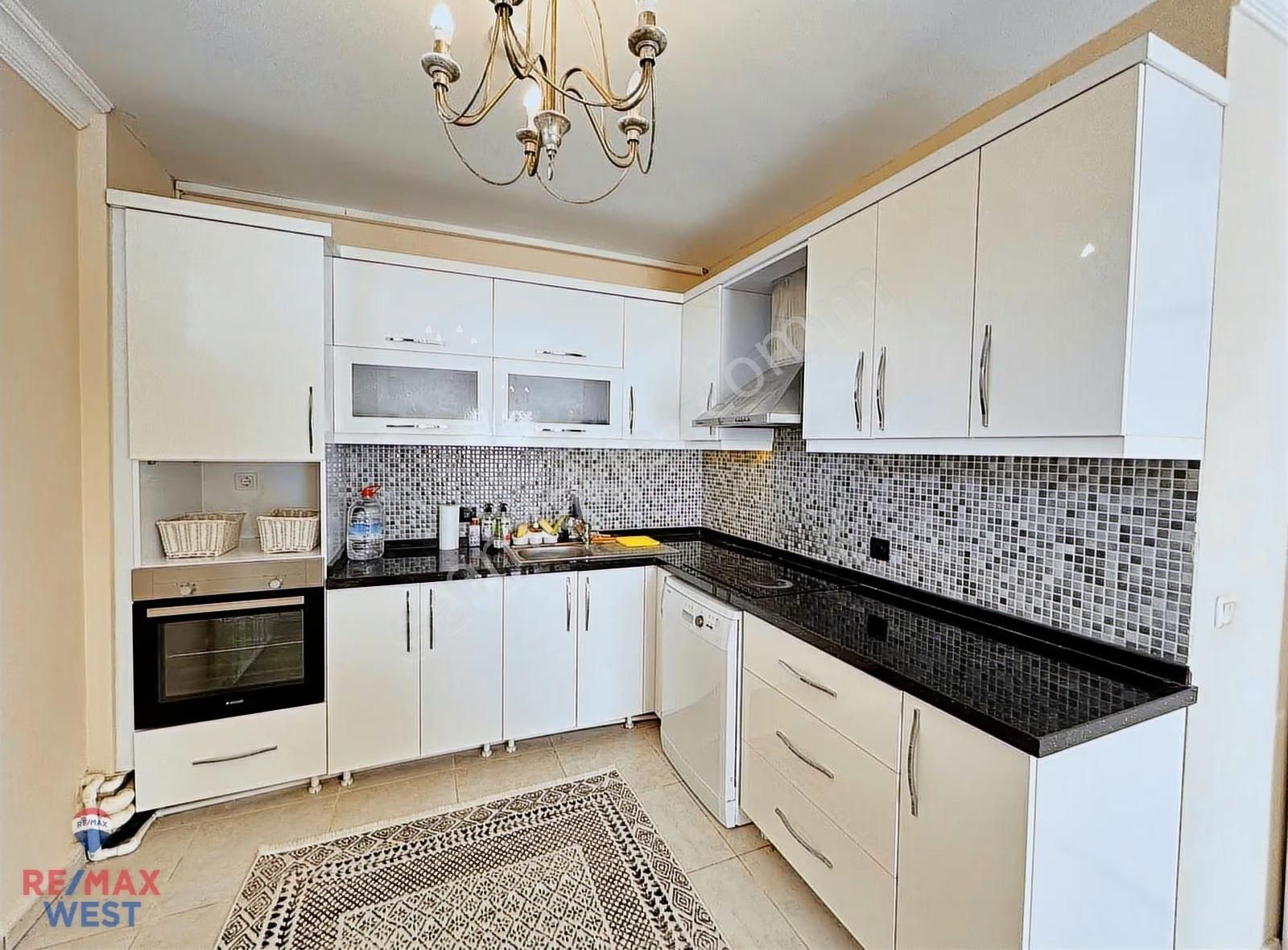 Villakent De 1500 M2 Bahçeli,havuzlu, Eşyalı Kiralık 2+1 Villa - Görsel 20