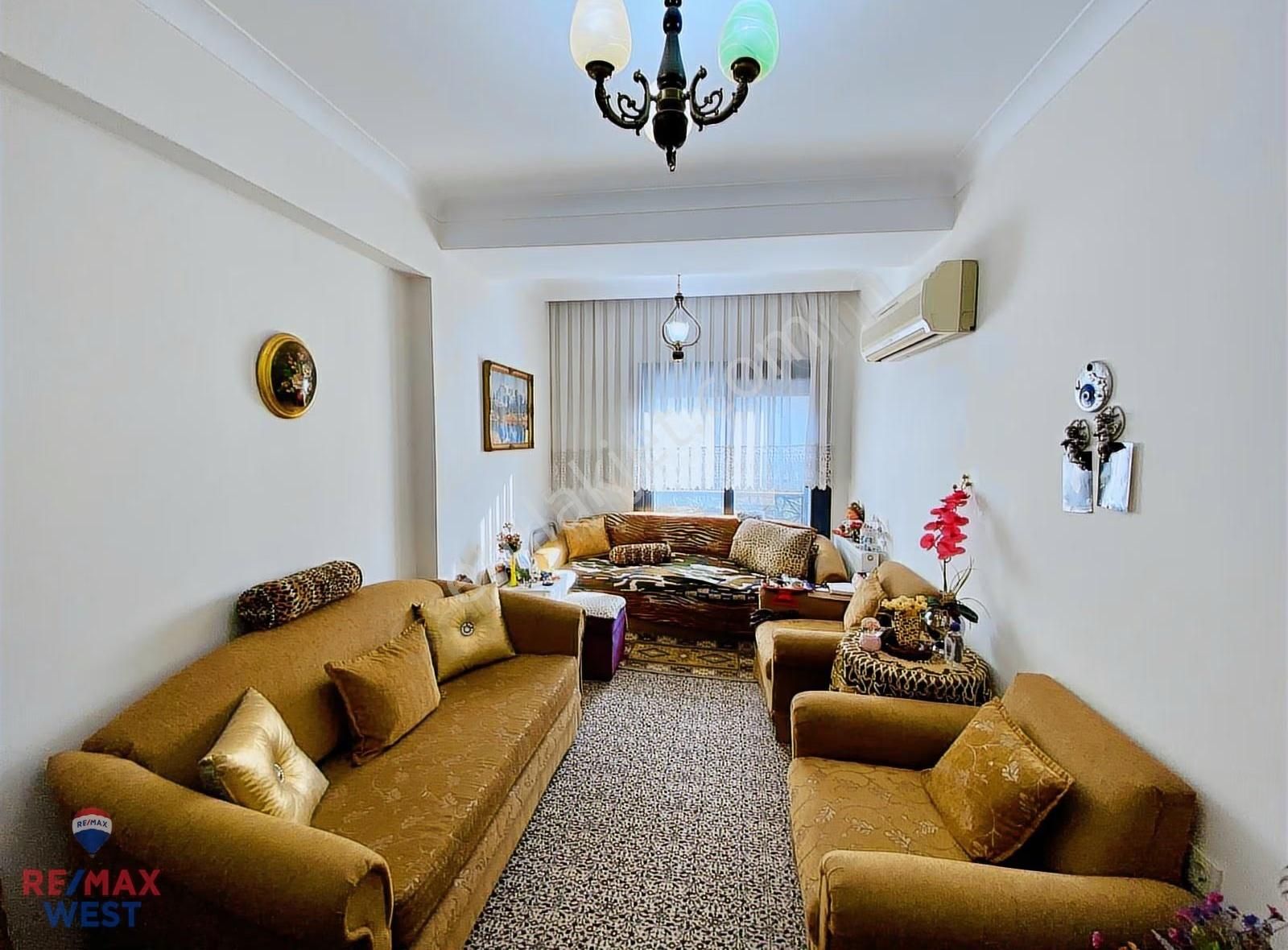 Fazıl Bey Caddesi Üzerinde/ebeveyn Banyolu/önü Açık/köşe Daire - Görsel 24