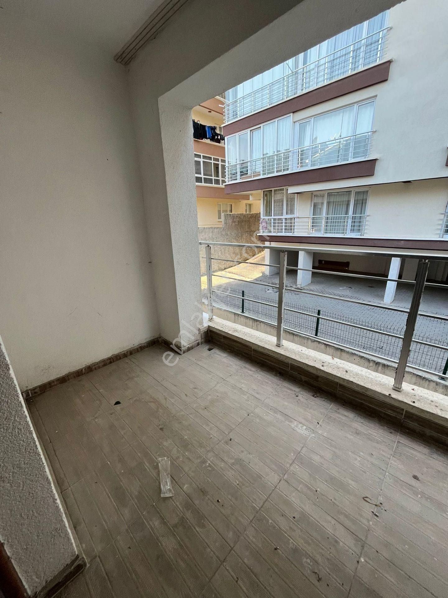 Yeşilbayır'da Mavi Göl Yakını 4+1 Satılık Dubleks Daire !!! - Görsel 24