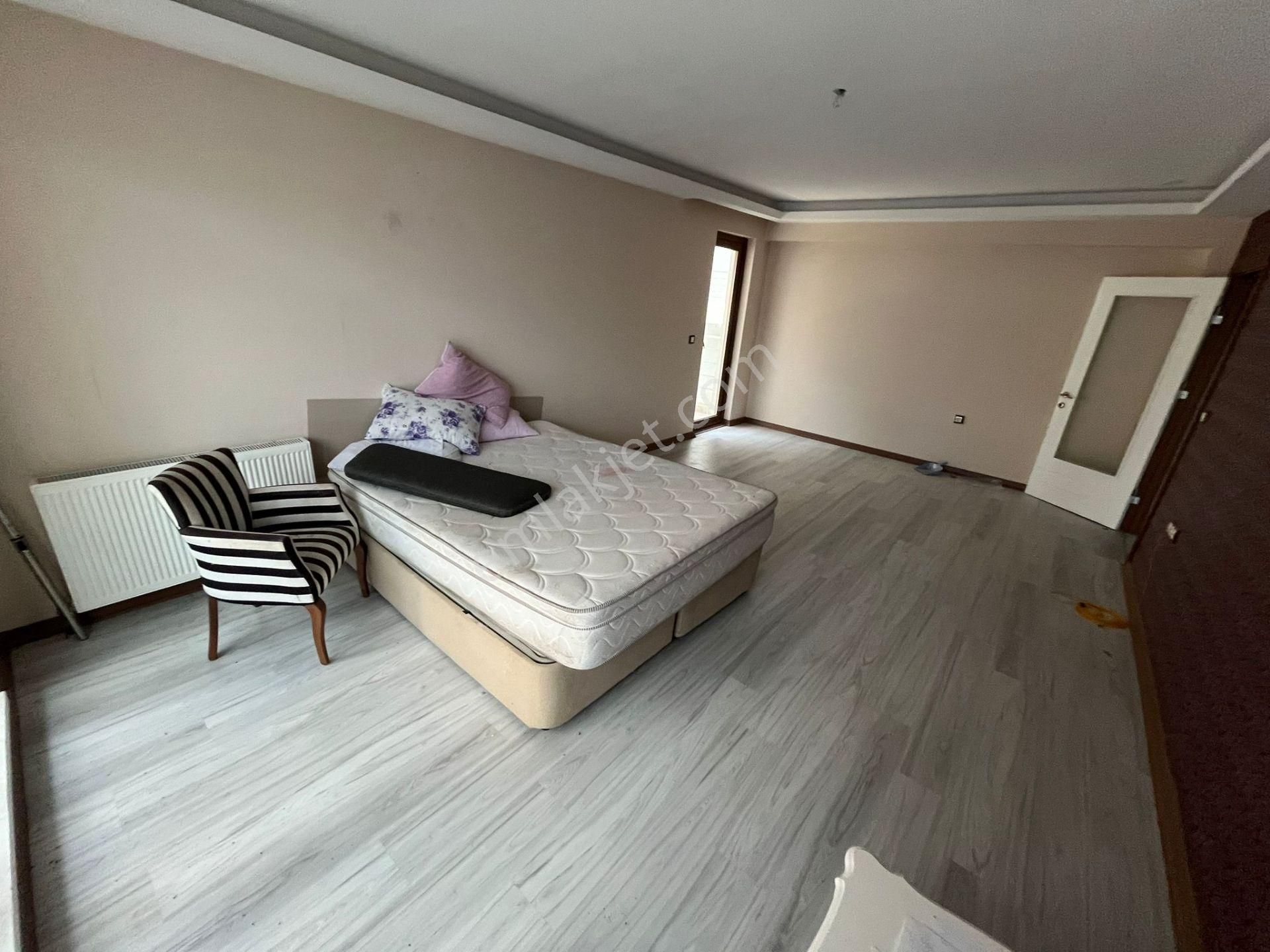 Yeşilbayır'da Mavi Göl Yakını 4+1 Satılık Dubleks Daire !!! - Görsel 5