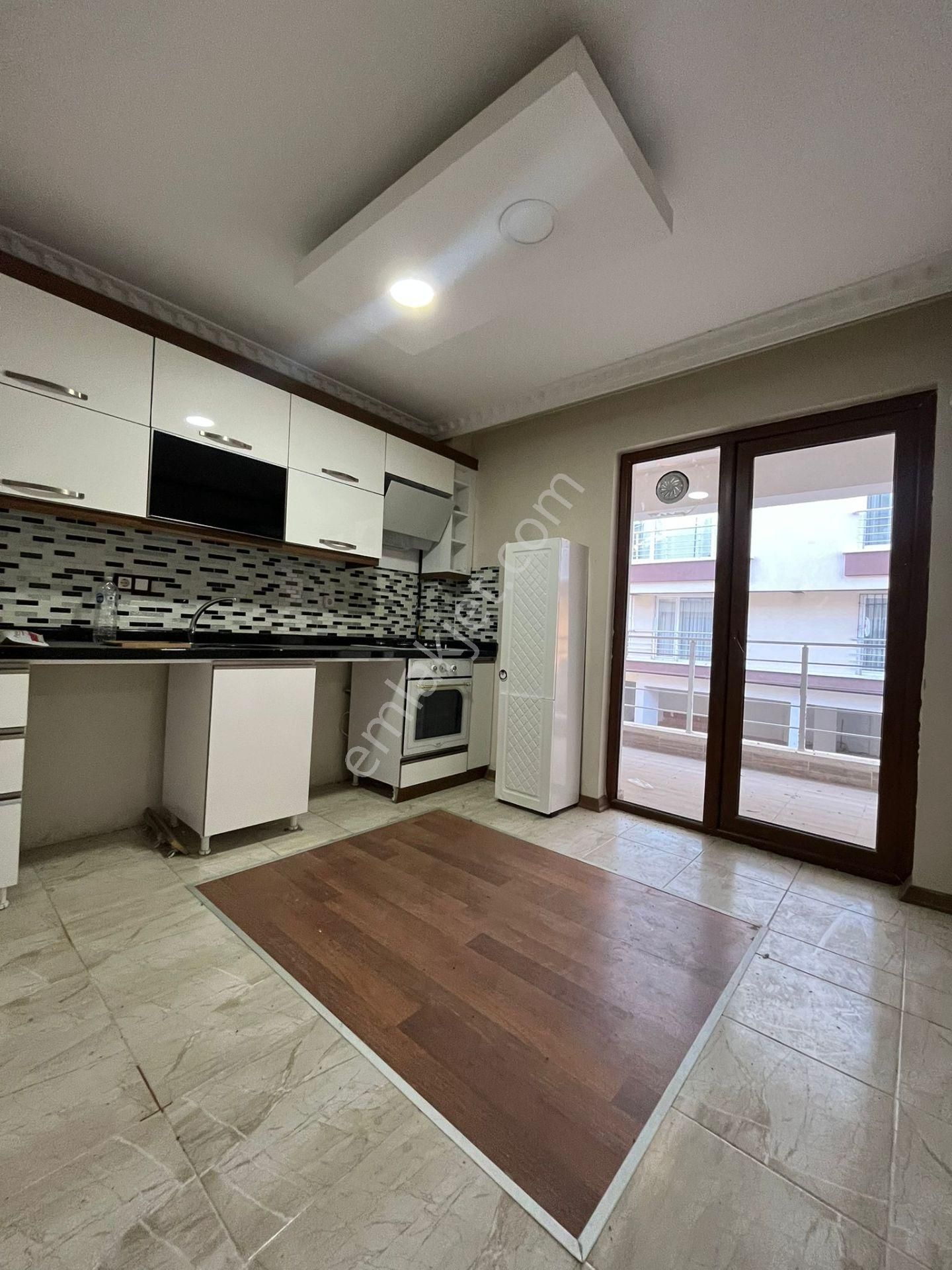 Yeşilbayır'da Mavi Göl Yakını 4+1 Satılık Dubleks Daire !!! - Görsel 2