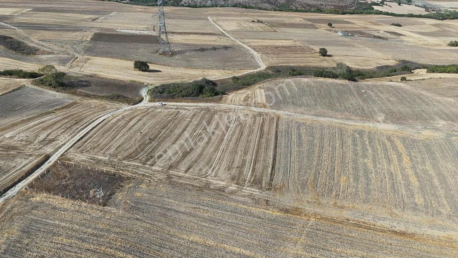 Silivri Değirmenköy'de Satılık 6654 Metrekare İyi Konumda Tarla - Görsel 24